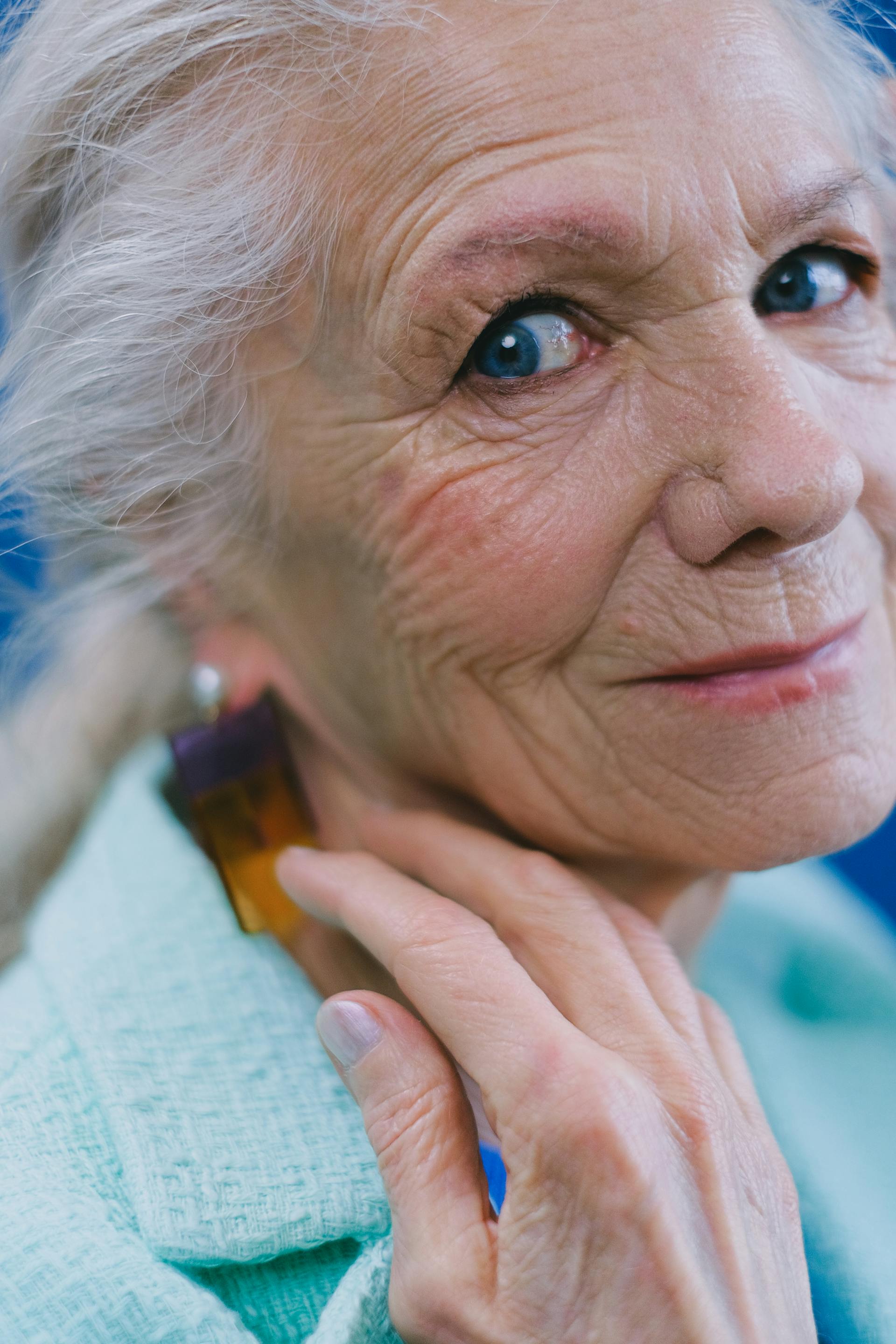 An older woman | Source: Pexels