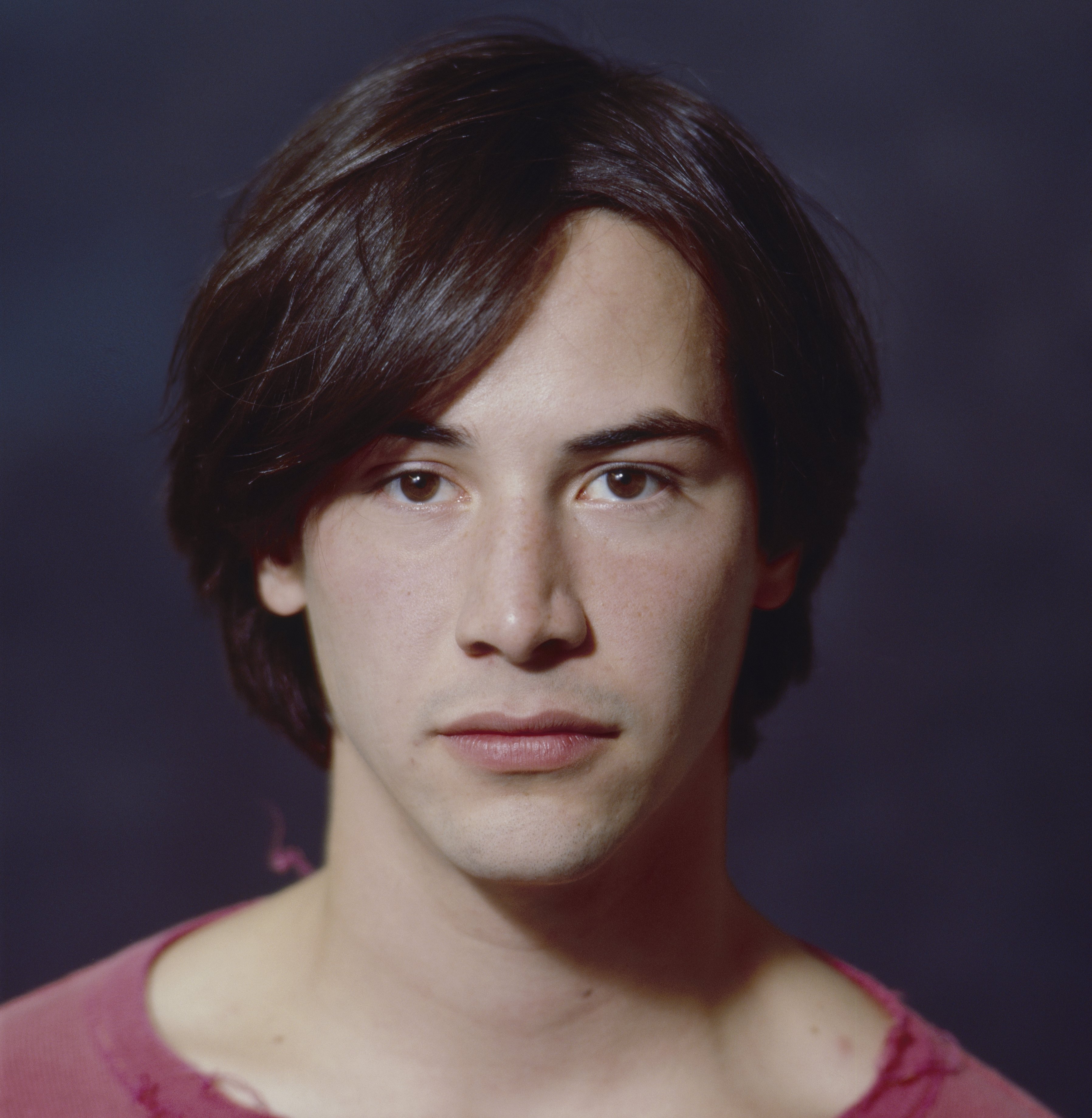 A portrait picture of Keanu Reeves taken in 1986. | Source: Getty Images.