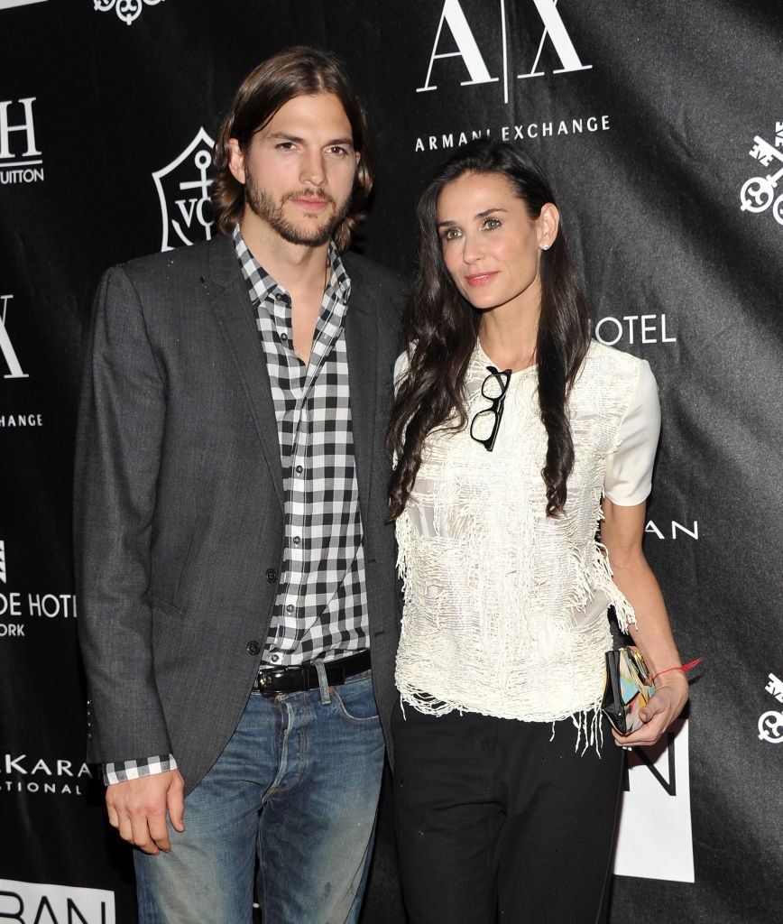 Ashton Kutcher and Demi Moore attend The Urban Zen Stephan Weiss Apple Awards at Urban Zen. | Photo: Getty Images