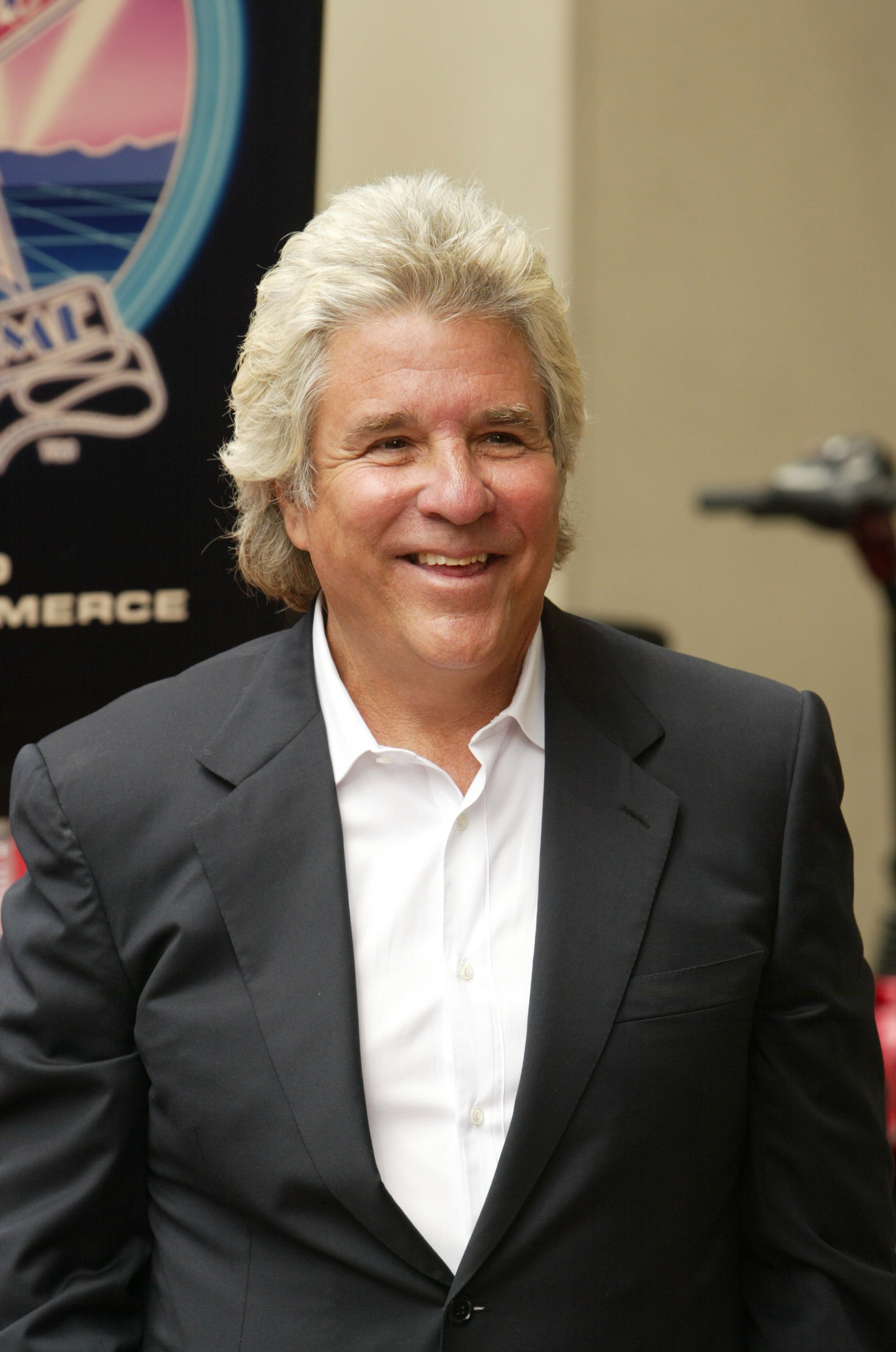Jon Peters receives his star on the walk of fame in May 2007. | Source: Getty Images.