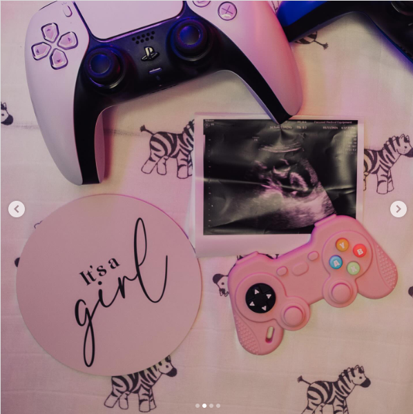 Gender reveal photo of David Allen's daughter dated January 16, 2024 | Source: Instagram/totouchanemu