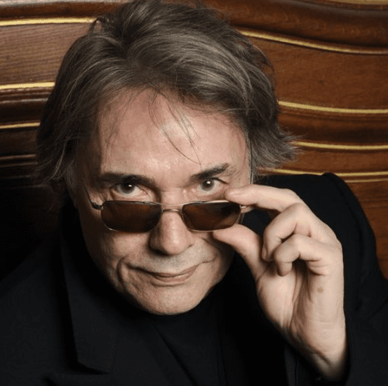 Le chanteur et poète Français Yves Simon | Photo : Getty Images.