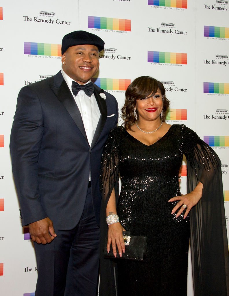 LL Cool J and his wife, Simone Smith, arrive for the formal Artist's Dinner honoring the recipients of the 40th Annual Kennedy Center Honors | Photo: Getty Images