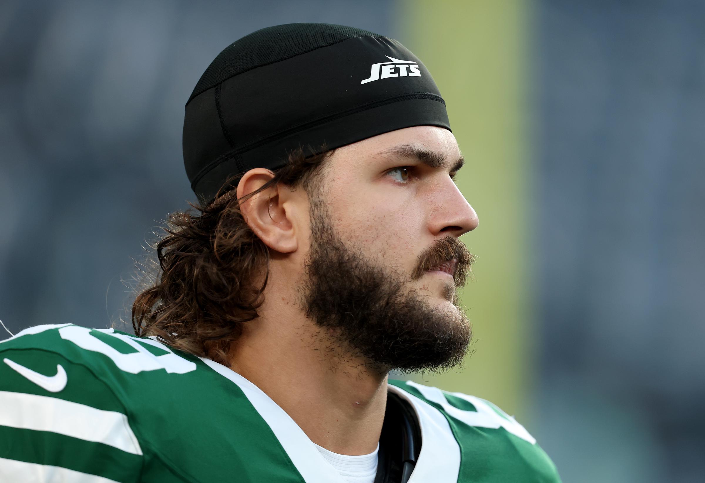 Jeremy Ruckert of the New York Jets warms up during an NFL Preseason game on August 22, 2025 | Source: Getty Images