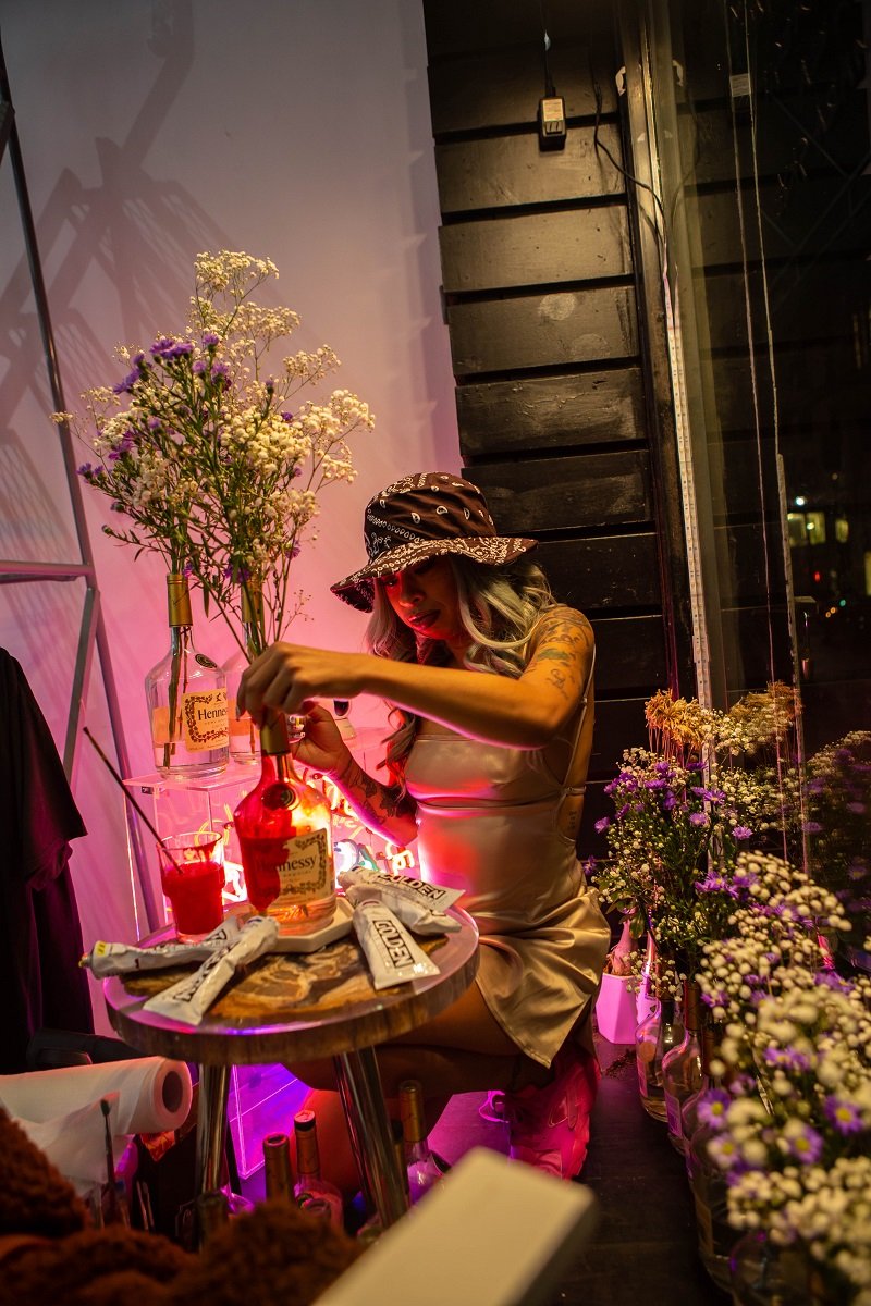 Amara Skye arranging flower bouquets | Photo: Courtesy of Amara Skye