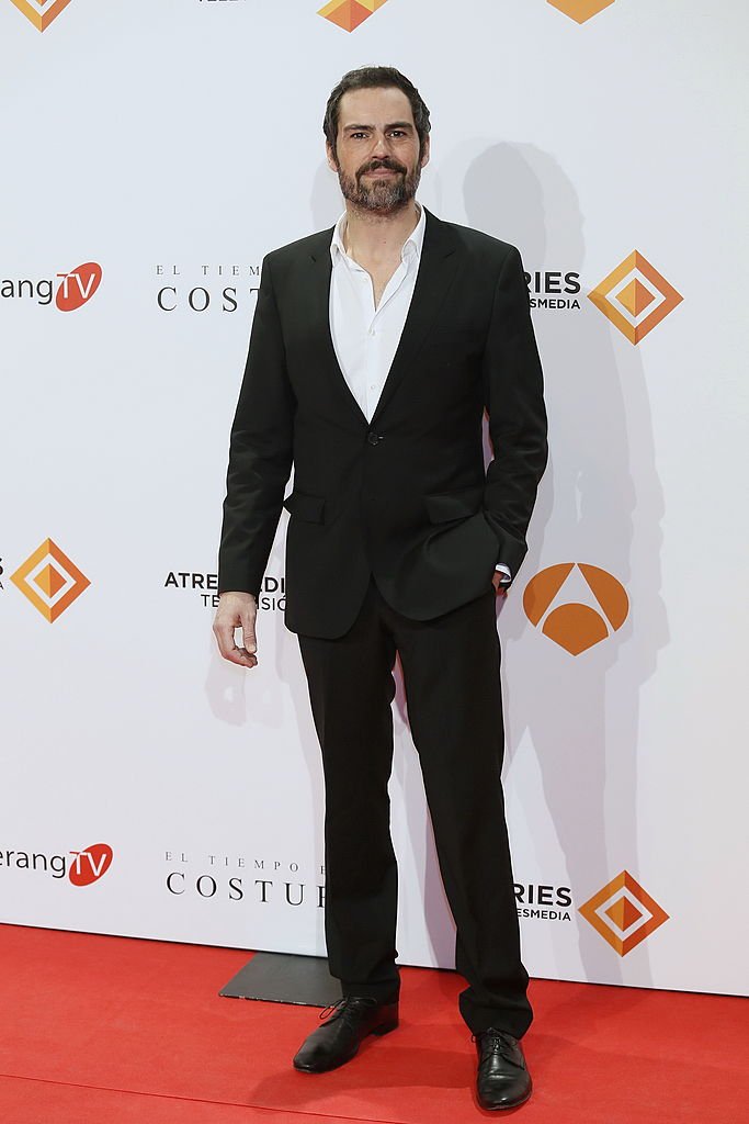 Filipe Duarte en el Photocall de “El Tiempo Entre Costuras” el 20 de enero de 2014 en Madrid, España. | Foto: Getty Images Filipe Duarte en el Photocall de “El Tiempo Entre Costuras” el 20 de enero de 2014 en Madrid, España. | Foto: Getty Images