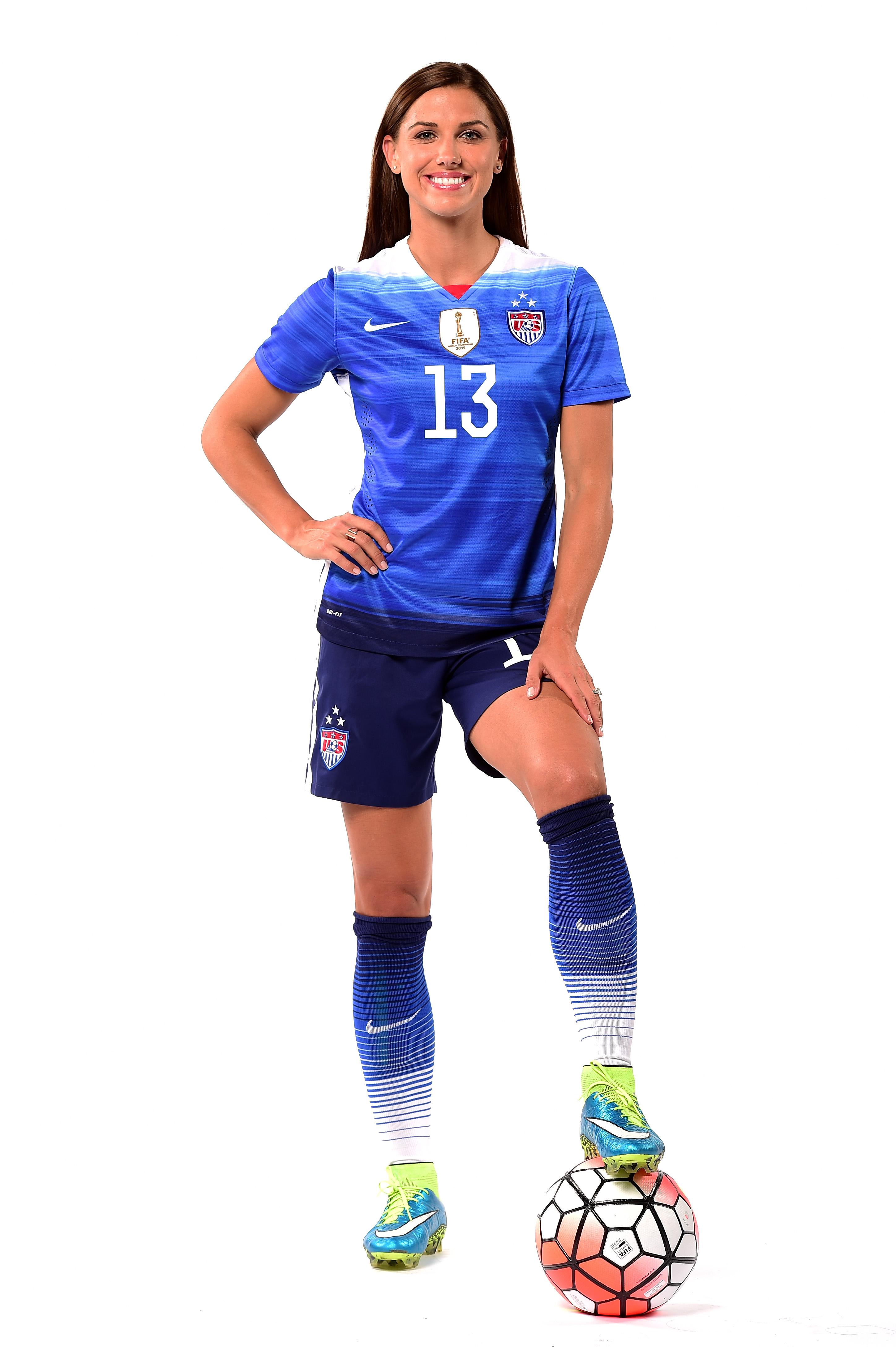 Alex Morgan poses for a portrait at the USOC Rio Olympics Shoot in Los Angeles, California, on November 20, 2015. | Source: Getty Images