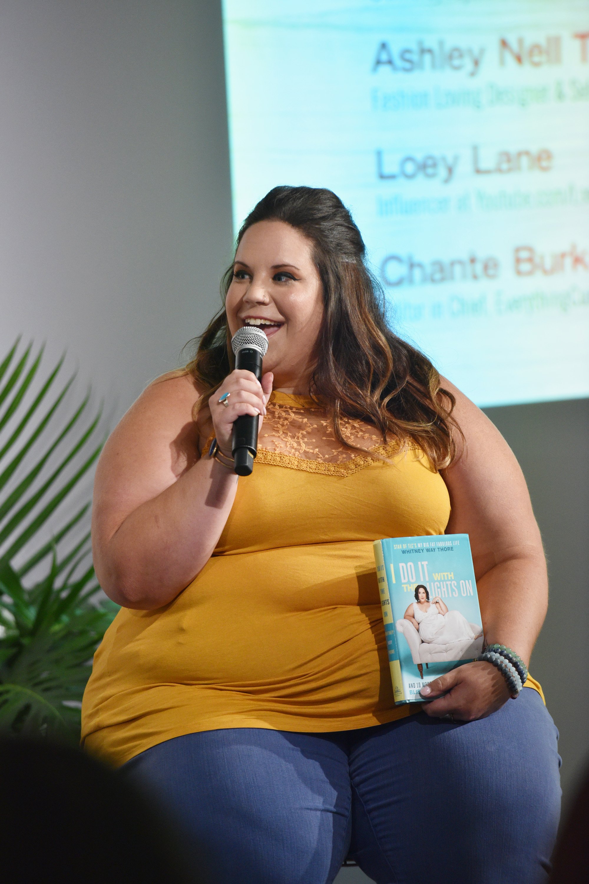 Whitney Way Thore at the 3rd annual theCURVYcon during New York Fashion Week on September 9, 2017, in New York City | Photo: Bryan Bedder/Getty Images