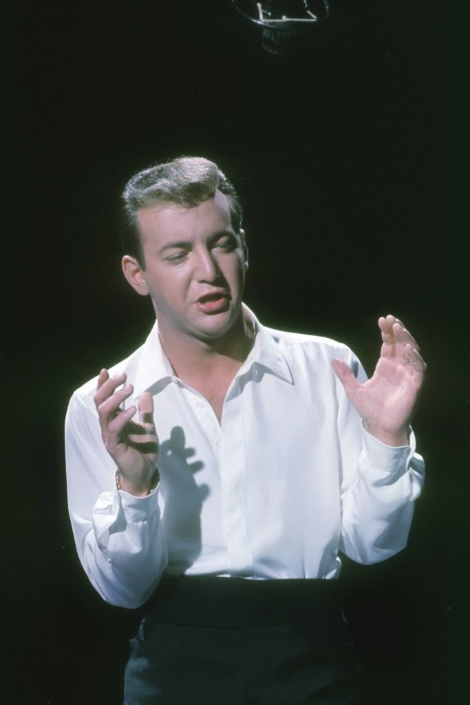 Bobby Darin on stage circa 1960 | Photo: Getty Images