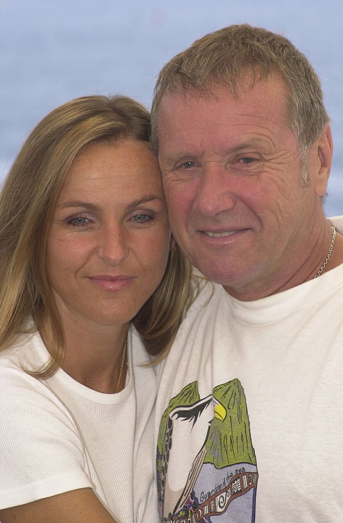 Yves Rénier et sa femme | photo : Getty Images
