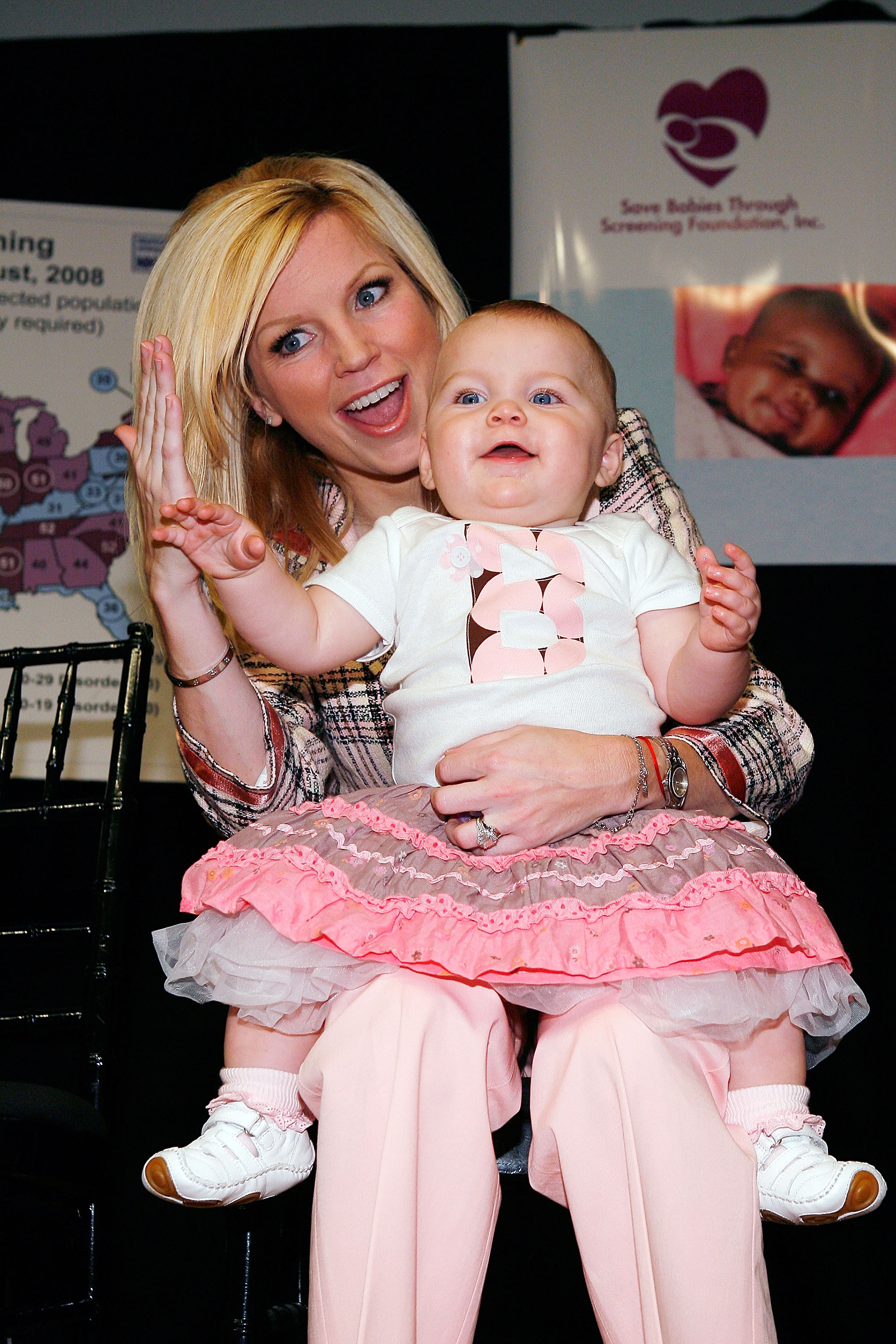 The actor's wife and daughter attend a press conference to kickoff the National Newborn Screening Awareness Month on September 5, 2008 | Source: Getty Images