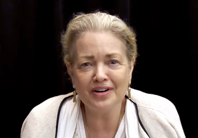 Anderson has never denied missing acting, even after committing herself to counseling. She has said she would consider occasional roles that did not interfere with her clinical work. | Source: YouTube/Mad Bros Media