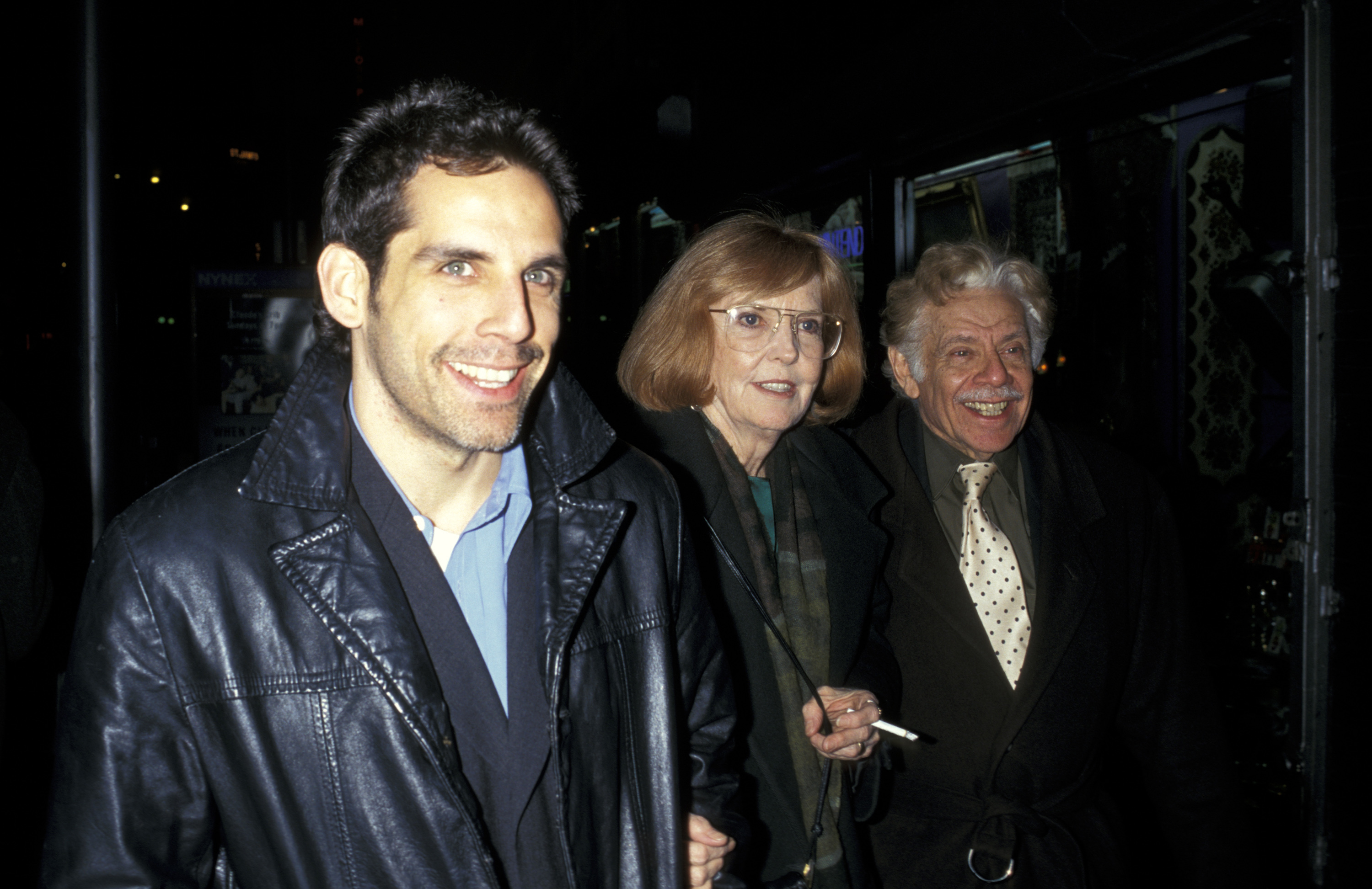 Ben Stiller and his parents Ann Meara and Jerry Stiller on February 13, 1997 | Source: Getty Images
