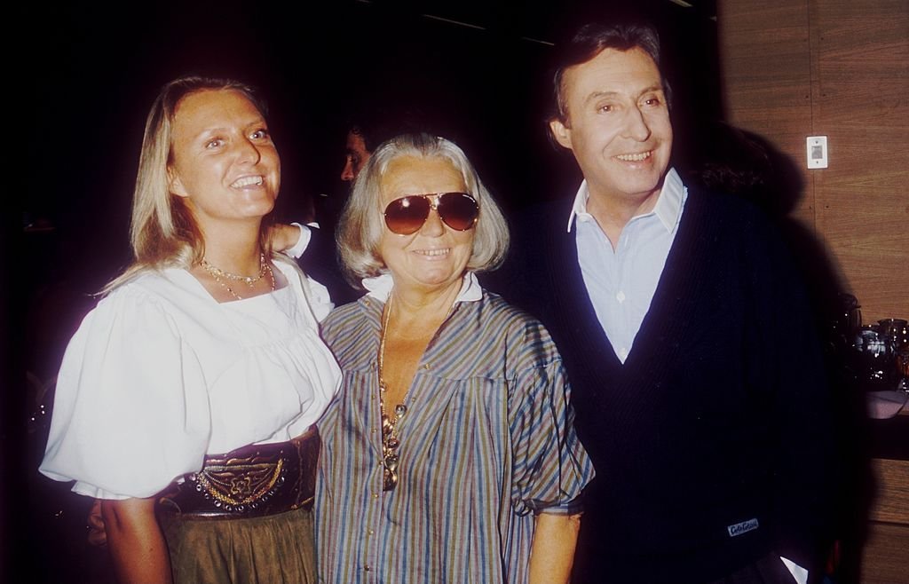 Peter Alexander mit Ehefrau Hilde und Tochter Susanne während der "Heurigen"-Party nach "Soiree in Wien" Gala-Show am 18.05.1987 im Wien. (Photo by Peter Bischoff) I Quelle: Getty Images