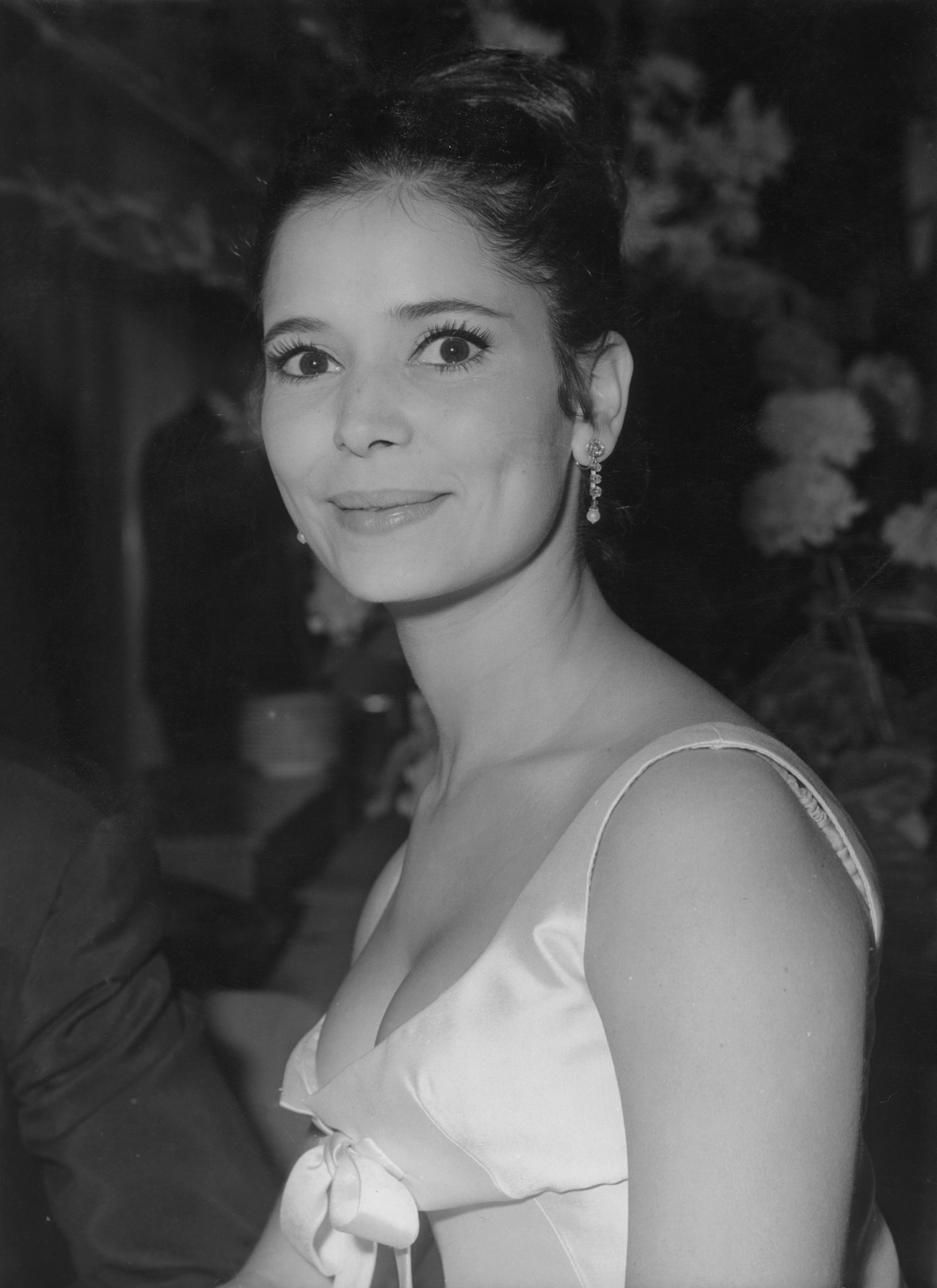 Marie-José Nat assiste à la Danse internationale du film 1964 | Photo : Getty Image