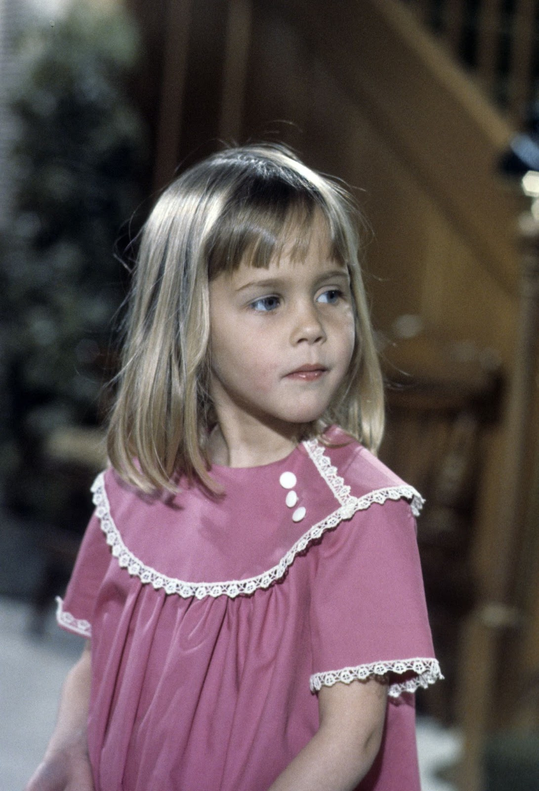 The actress on the set of "Bewitched" circa 1968. | Source: Getty Images