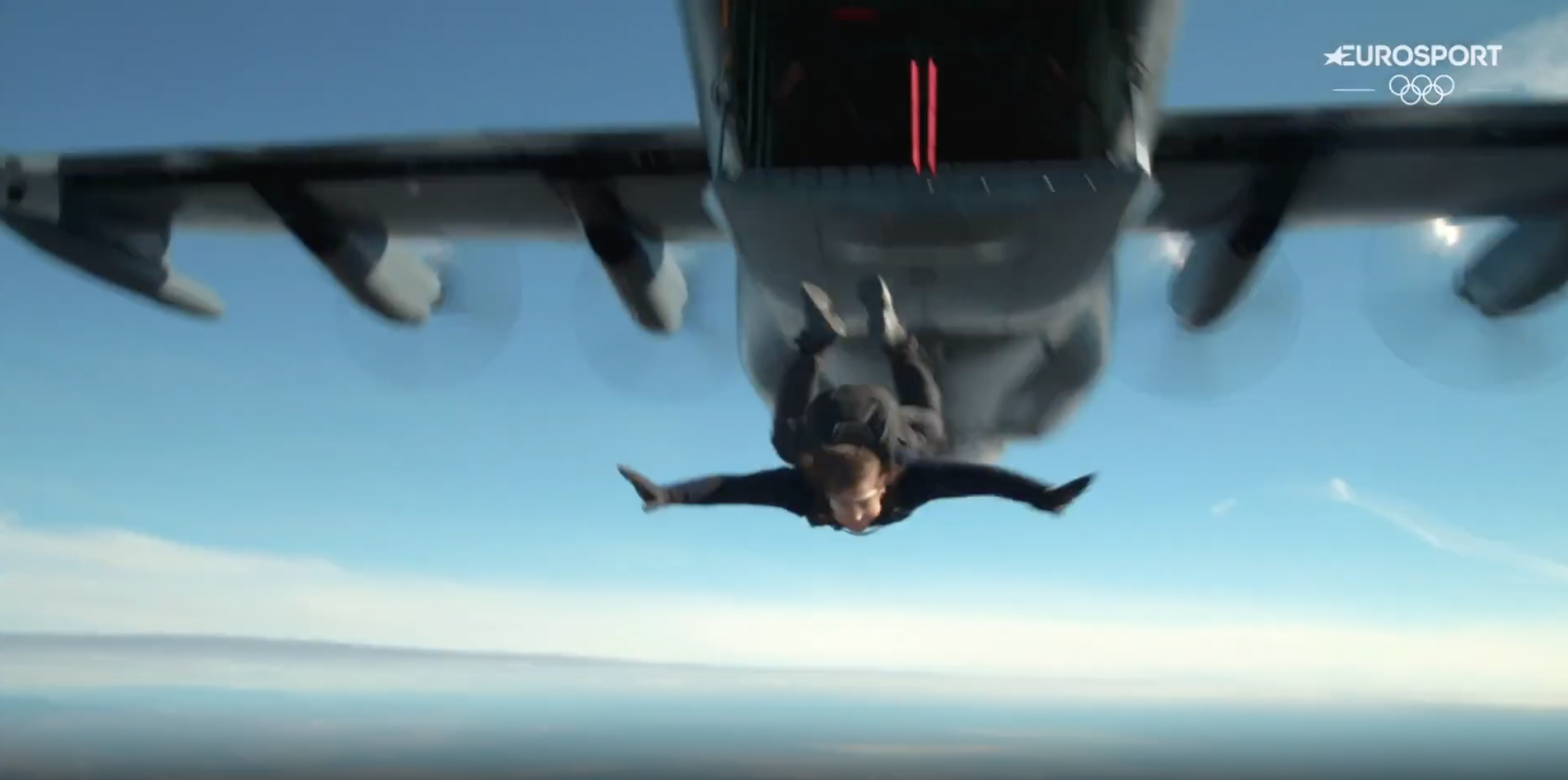 Tom Cruise skydiving with the Olympic flag, posted on August 12, 2024 | Source: YouTube/Eurosport