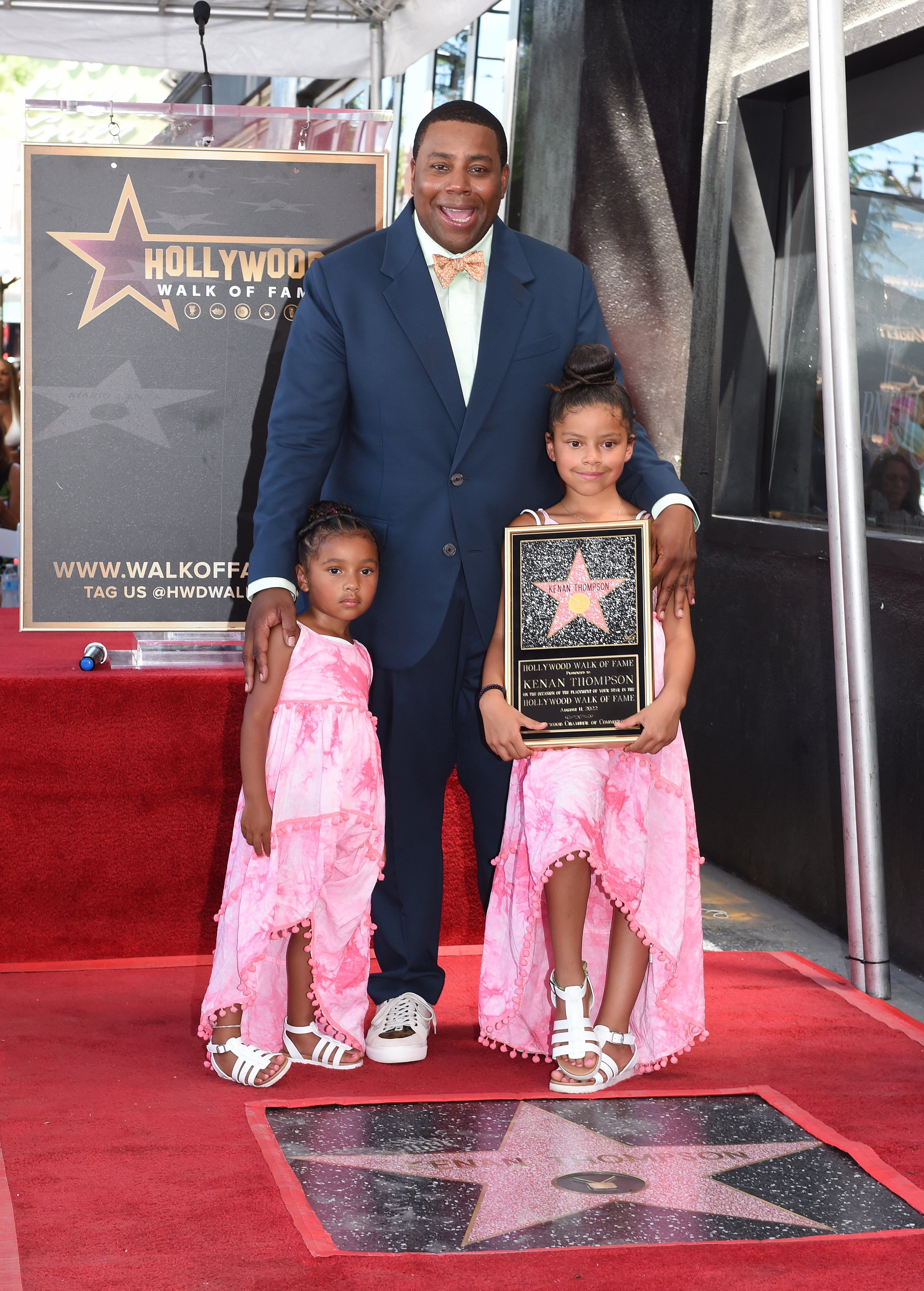 Kenan Thompson smiles with his daughters Gianna Thompson and Georgia Thompson at the Hollywood Walk of Fame Star Ceremony on August 11, 2022, in Los Angeles, California. | Source: Getty Images