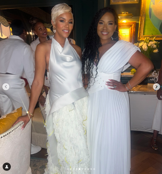 LeToya Luckett posing with a loved one on her wedding day, posted on August 2, 2024 | Source: Instagram/iamaventergray