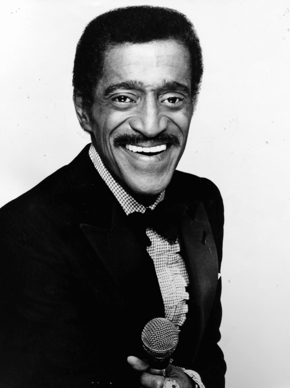 Portrait des afroamerikanischen Entertainers Sammy Davis Junior, 1970. | Quelle: Getty Images