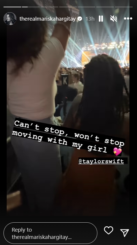 Mariska Hargitay and Amaya Hermann dancing at a Taylor Swift concert at her Eras Tour in Los Angeles on August 6, 2023 | Source: Instagram/therealmariskahargitay