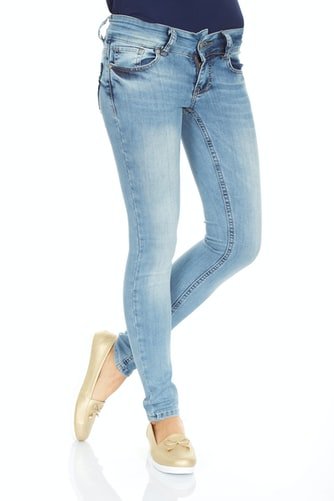 Un slim jean. | Photo : Unsplash