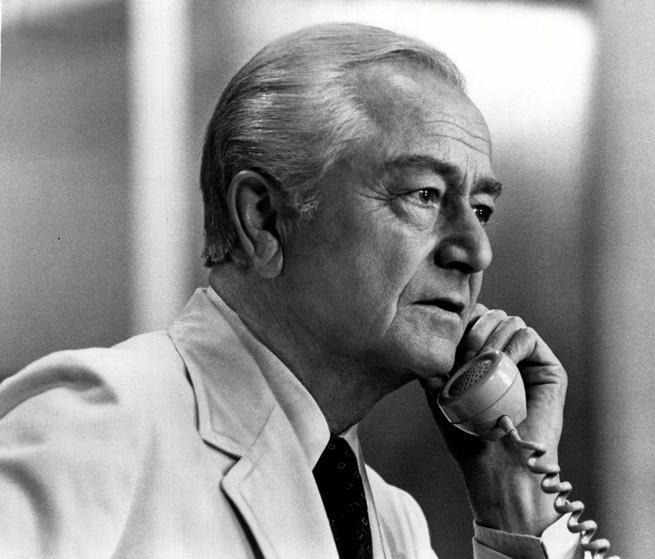 Photo of Robert Young as Marcus Welby from the television program "Marcus Welby, M.D." circa 1973. | Source: Wikimedia Commons