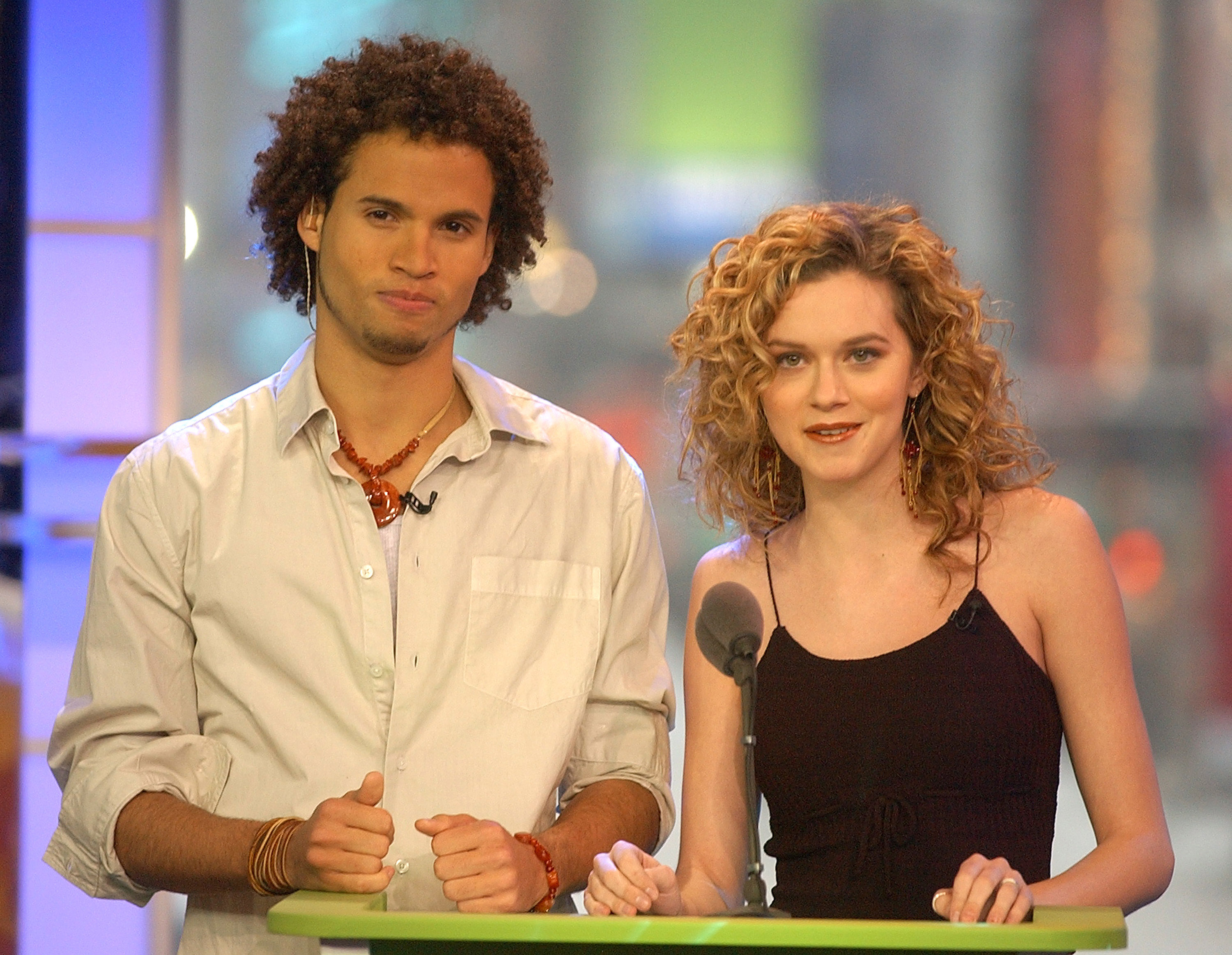 Quddus and Hilarie Burton during the "TRL Awards" at the MTV Times Square Studios, on February 17, 2003, in New York City. | Source: Getty Images