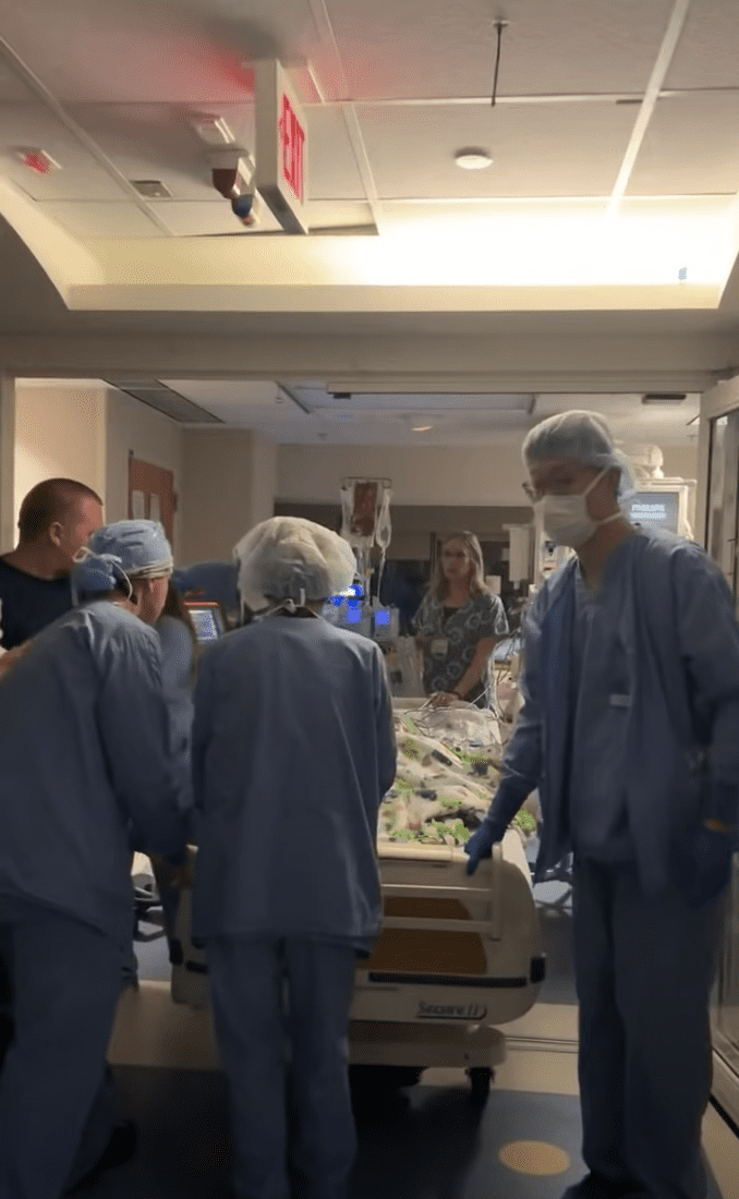 Hospital hall lined up with staff who sang to Coralynn | Photo: YouTube/Coralynn Angels