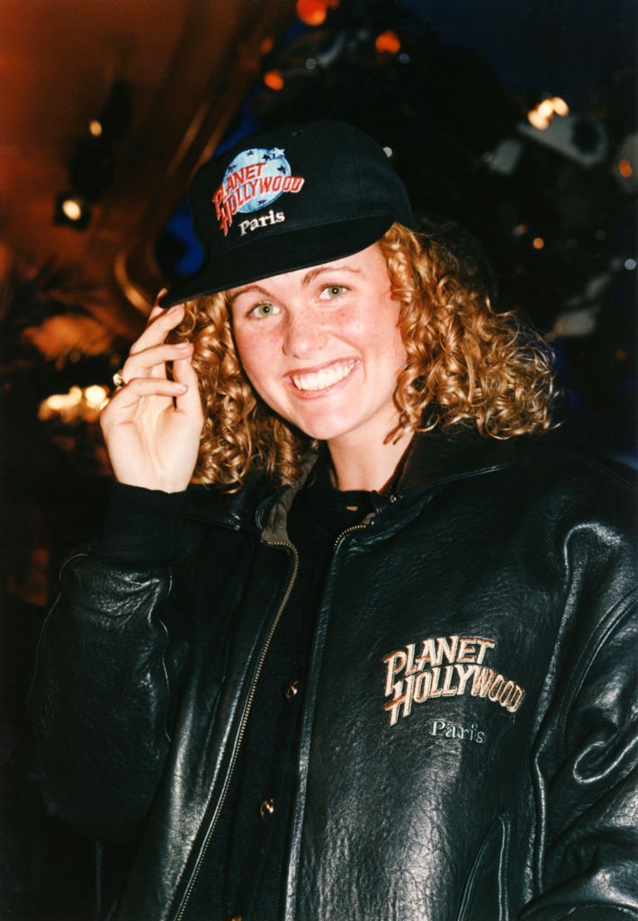 Laeticia Hallyday lors d'une soirée au restaurant Planet Hollywwod à Paris en France, le 19 septembre 1995. | Photo : Getty Images