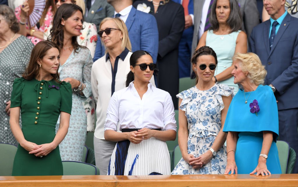 Pippa aux côtés de Kate et Meghan à Wimbledon. l Source : Getty Images