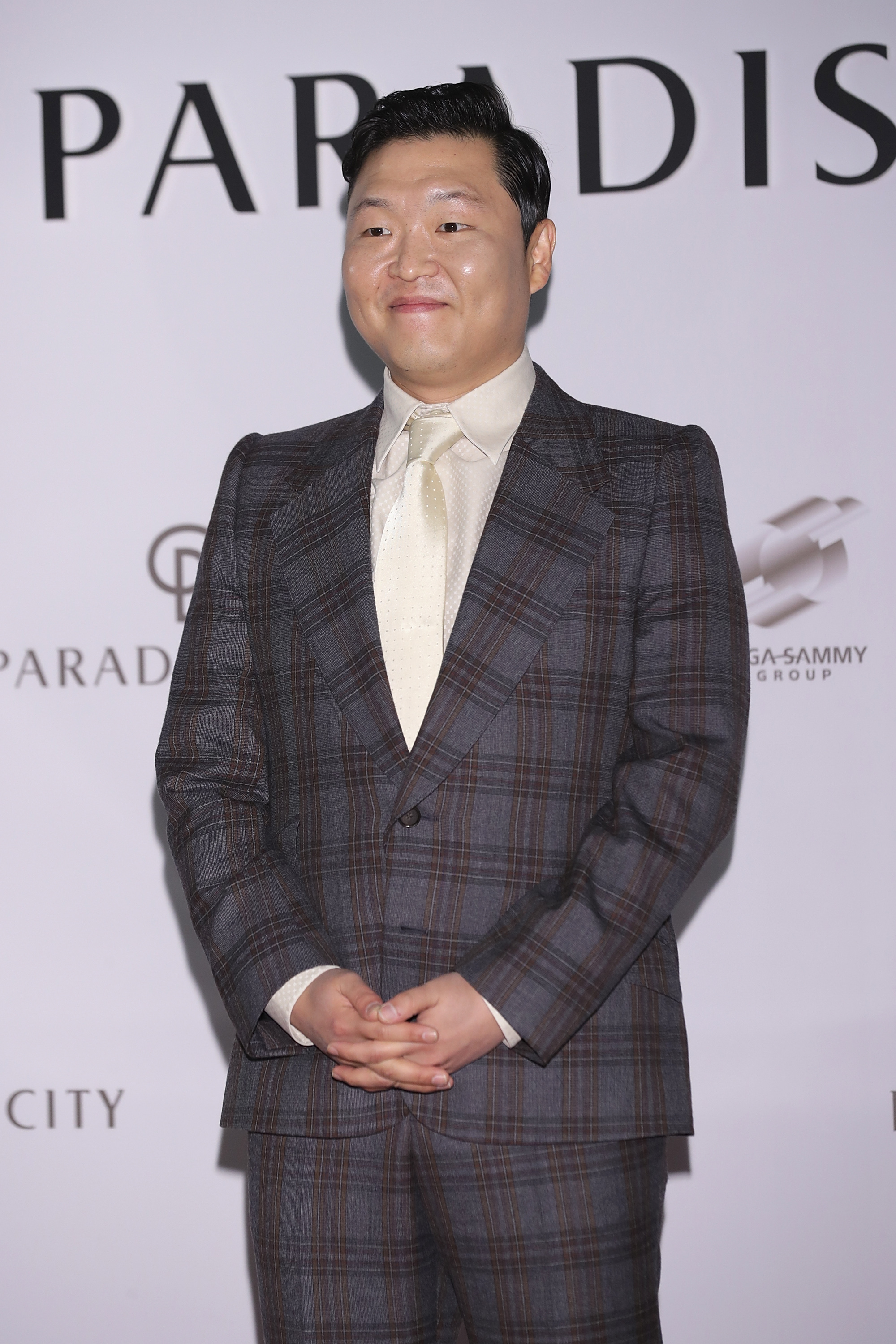 Psy en el gran estreno de "PARADISE CITY", el 20 de abril de 2017, en Incheon, Corea del Sur. | Foto: Getty Images