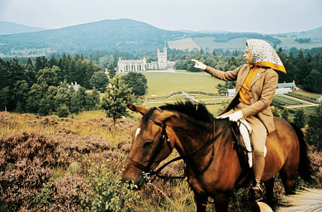 Queen horseback riding during the Royal Family's annual summer vacation in September 1971, Balmoral, Scotland | Source: Getty Images