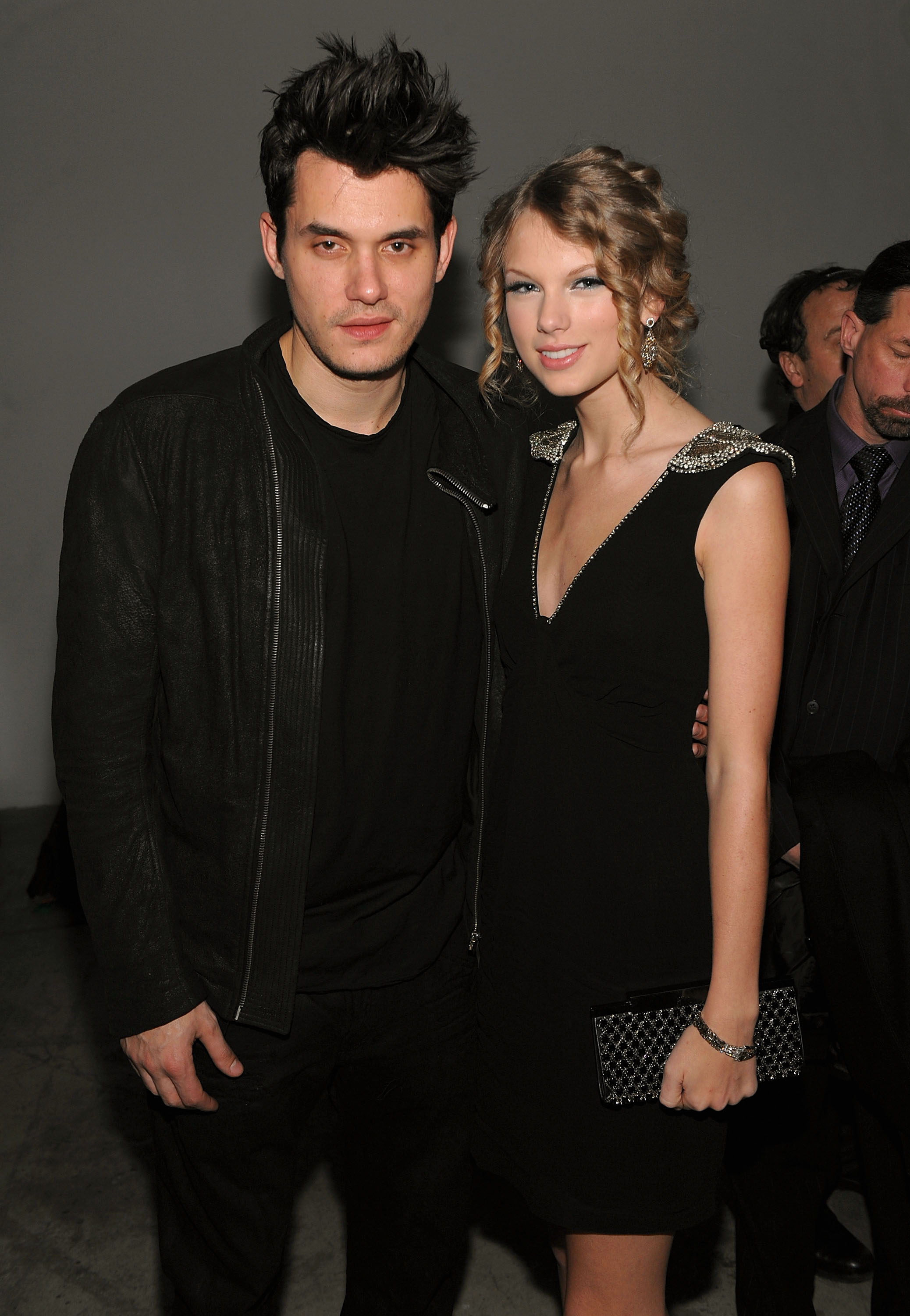 John Mayer and Taylor Swift at the launch of VEVO on December 8, 2009, in New York. | Source: Getty Images