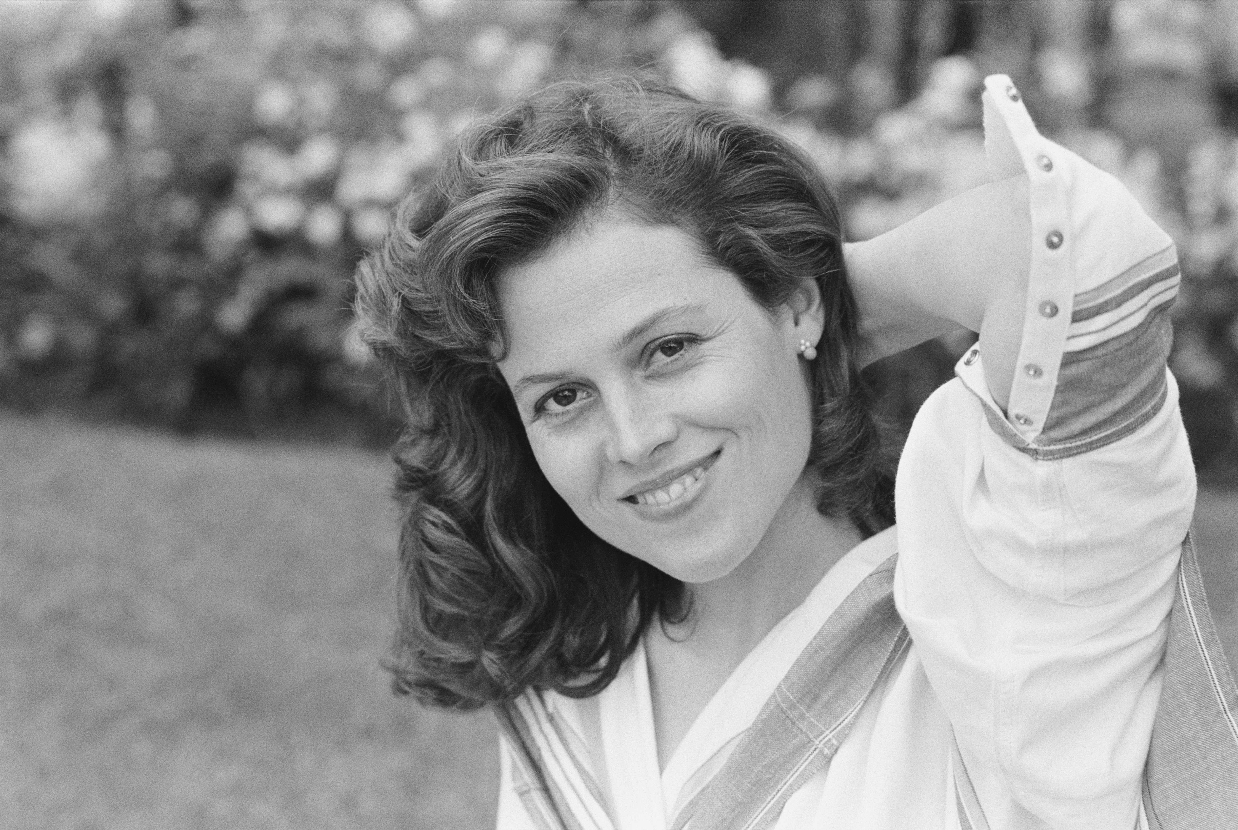 Sigourney Weaver as Jill Bryant in "The Year of Living Dangerously," in London on May 22, 1983 | Source: Getty Images