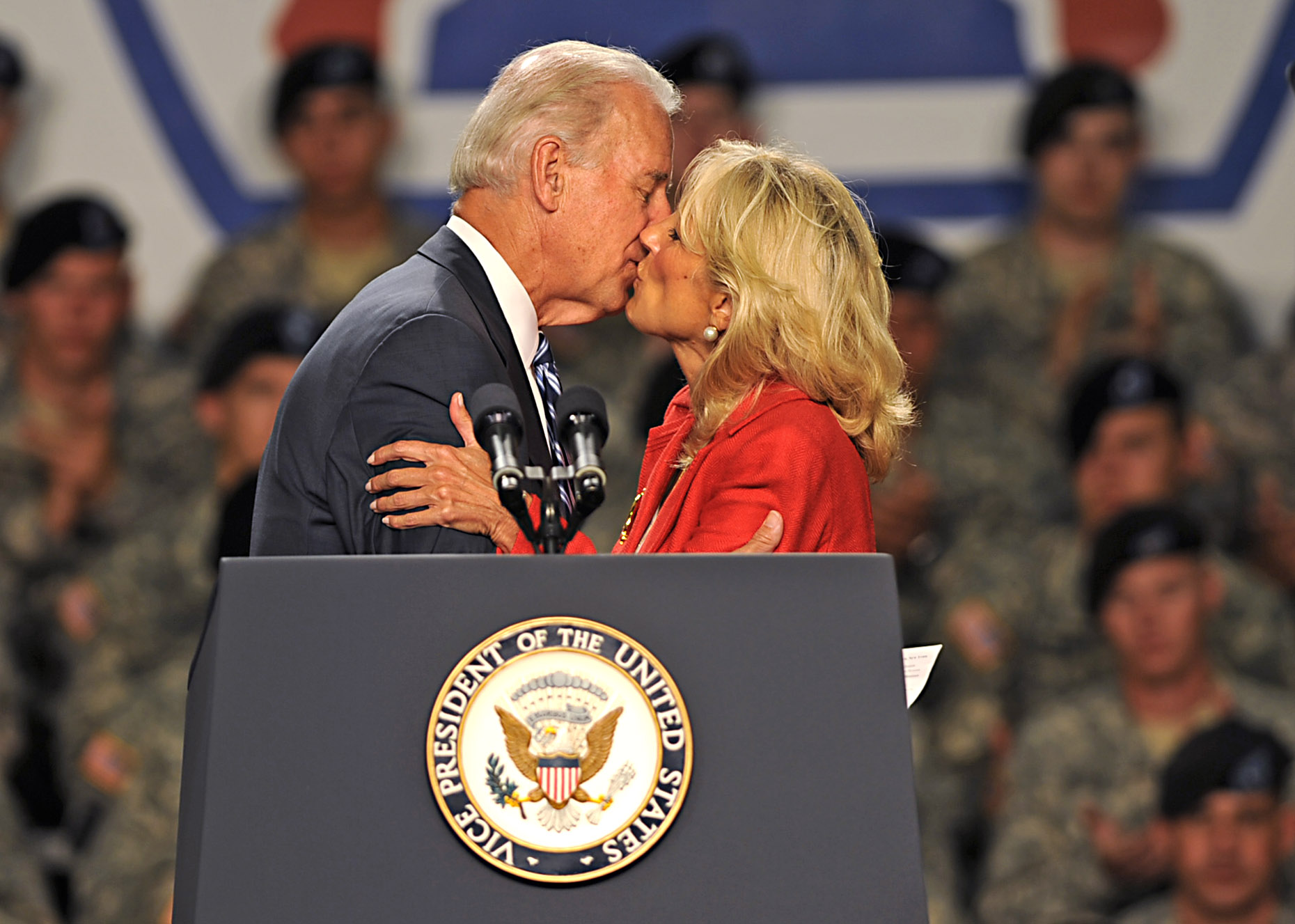 Vice President Joe Biden kisses Dr. Jill Biden before addresseing the troops at Fort Drum in Fort Drum, New York, on July 28, 2010 | Source: Getty Images