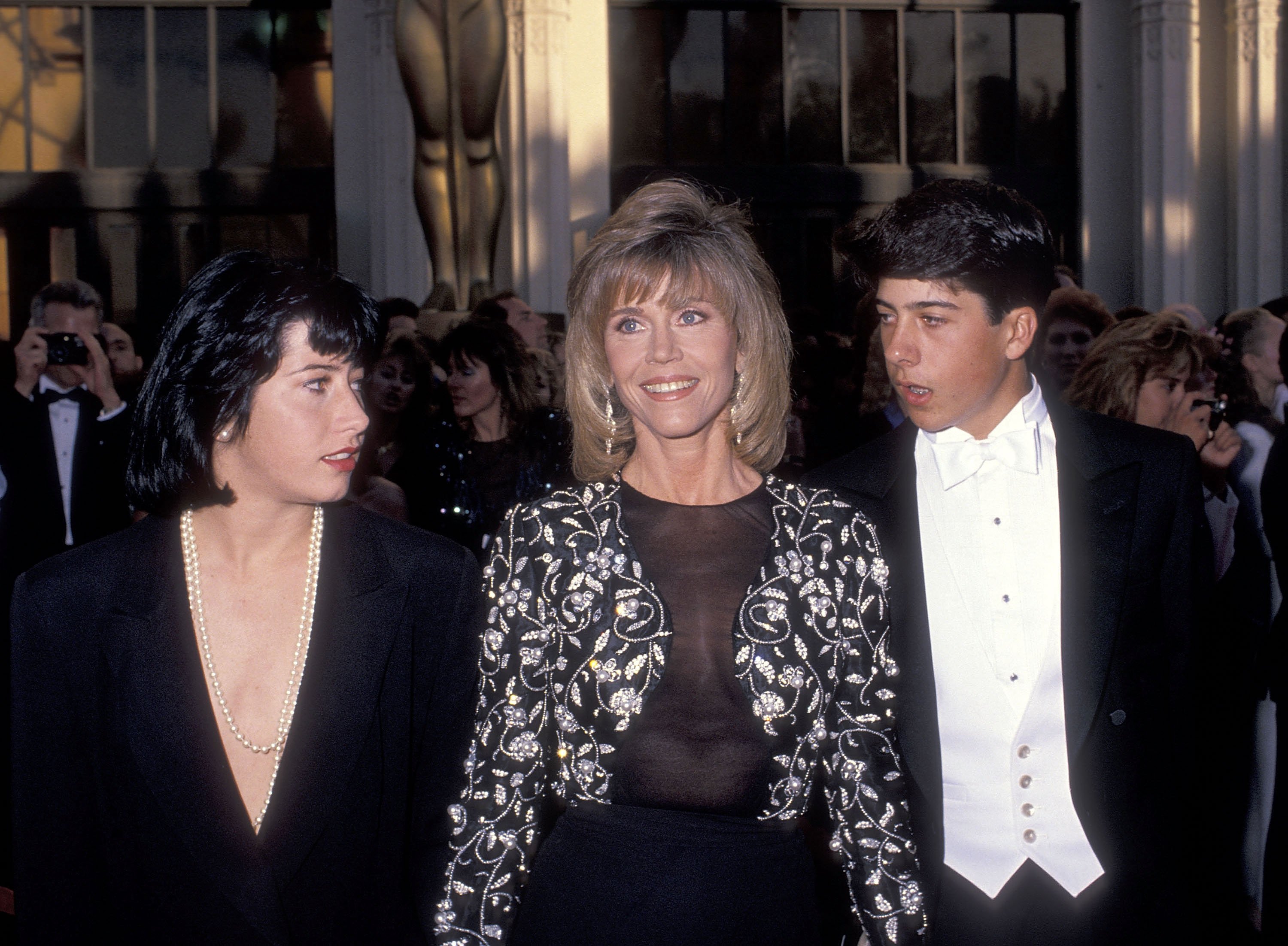 Jane Fonda, daughter Vanessa Vadim and son Troy Garity attend the 61st Annual Academy Awards on March 29, 1989 at the Shrine Auditorium in Los Angeles, California | Source: Getty Images 
