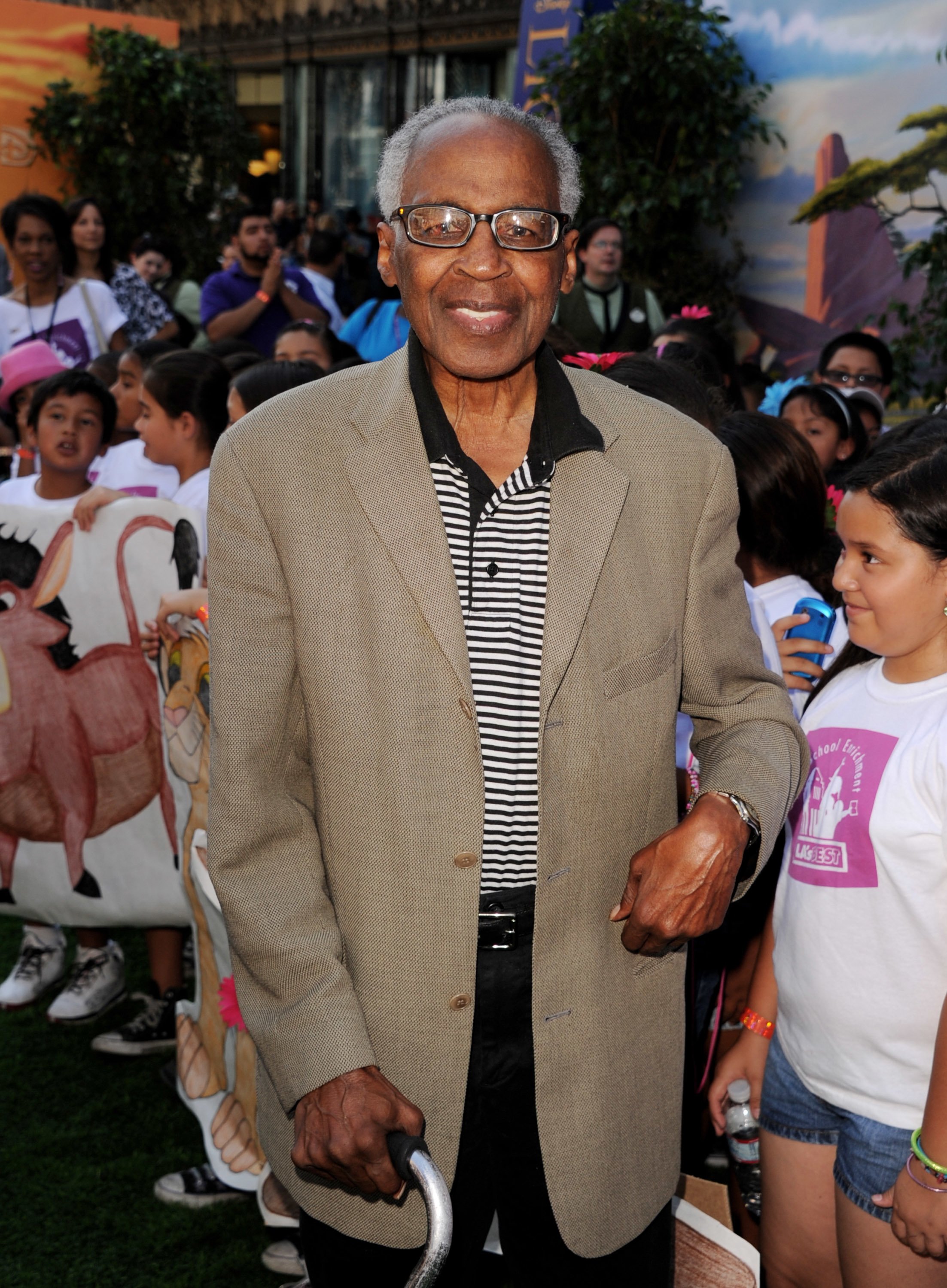 Robert Guillaume arrives at the premiere of Walt Disney Studios' "The Lion King 3D" at the El Capitan Theater on August 27, 2011 in Los Angeles, California. | Source: Getty Images