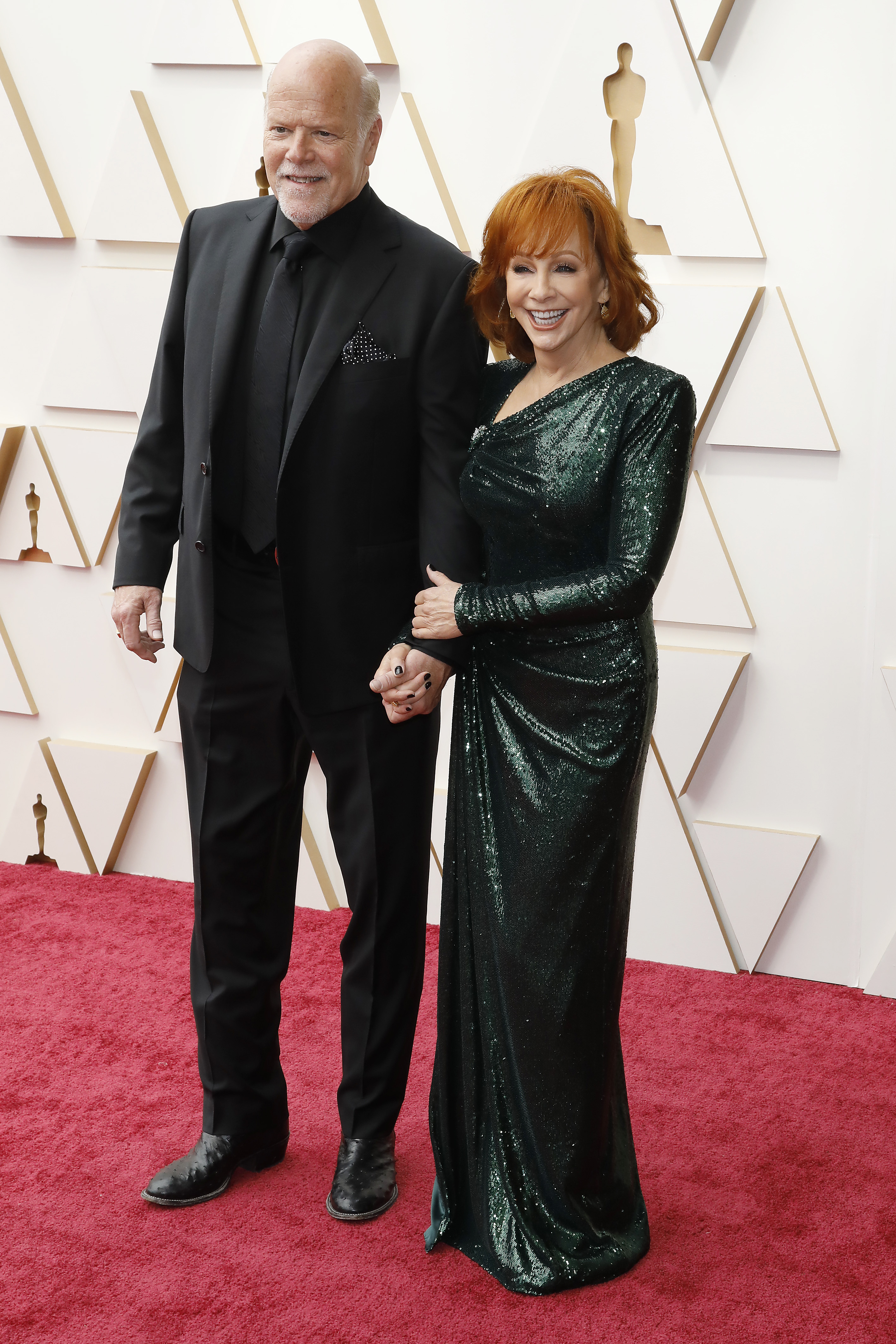 Rex Linn and Reba McEntire in Los Angeles in 2022 | Source: Getty Images