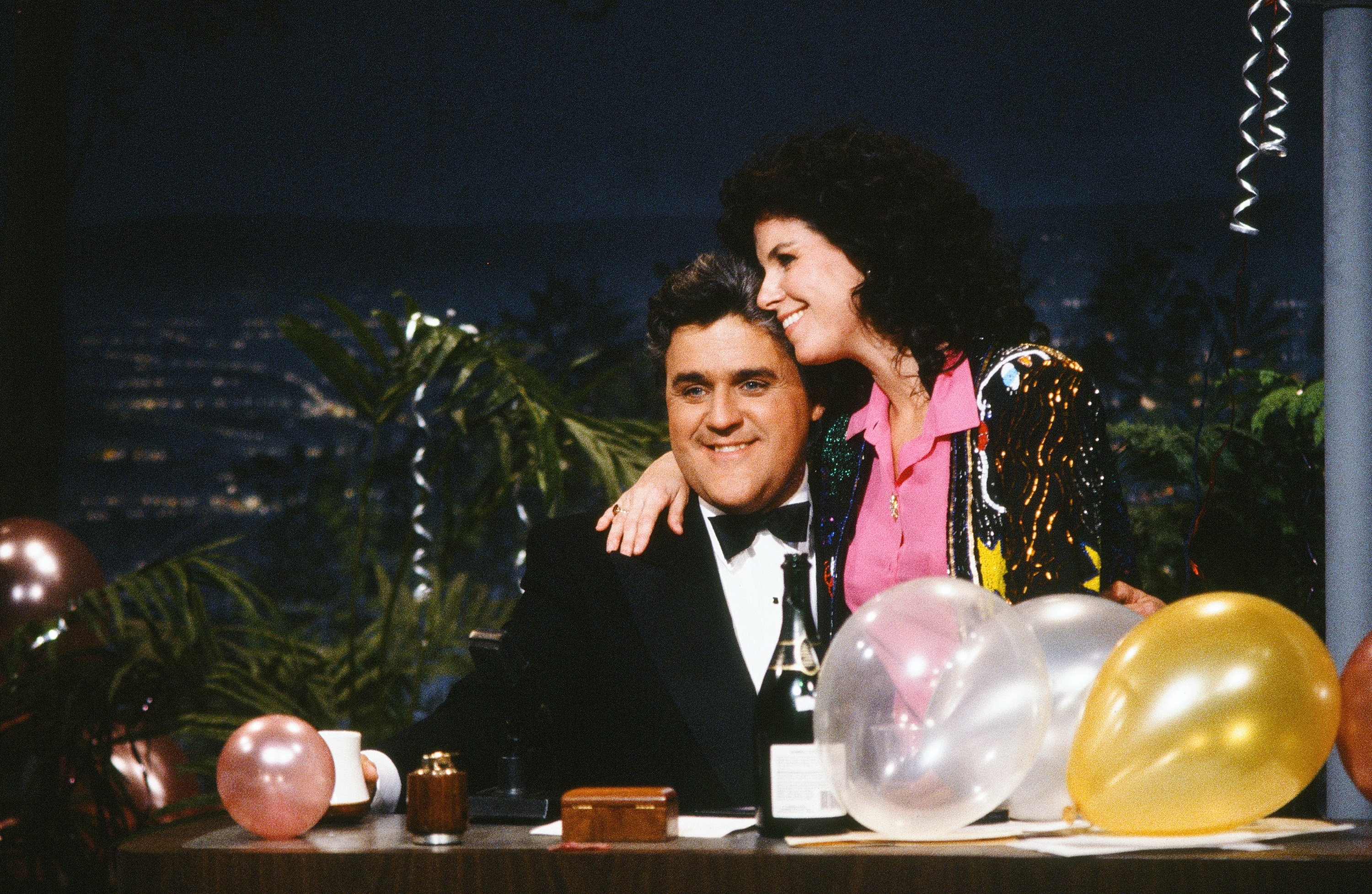 Jay Leno and wife Mavis Leno on December 31, 1990 | Source: Getty Images