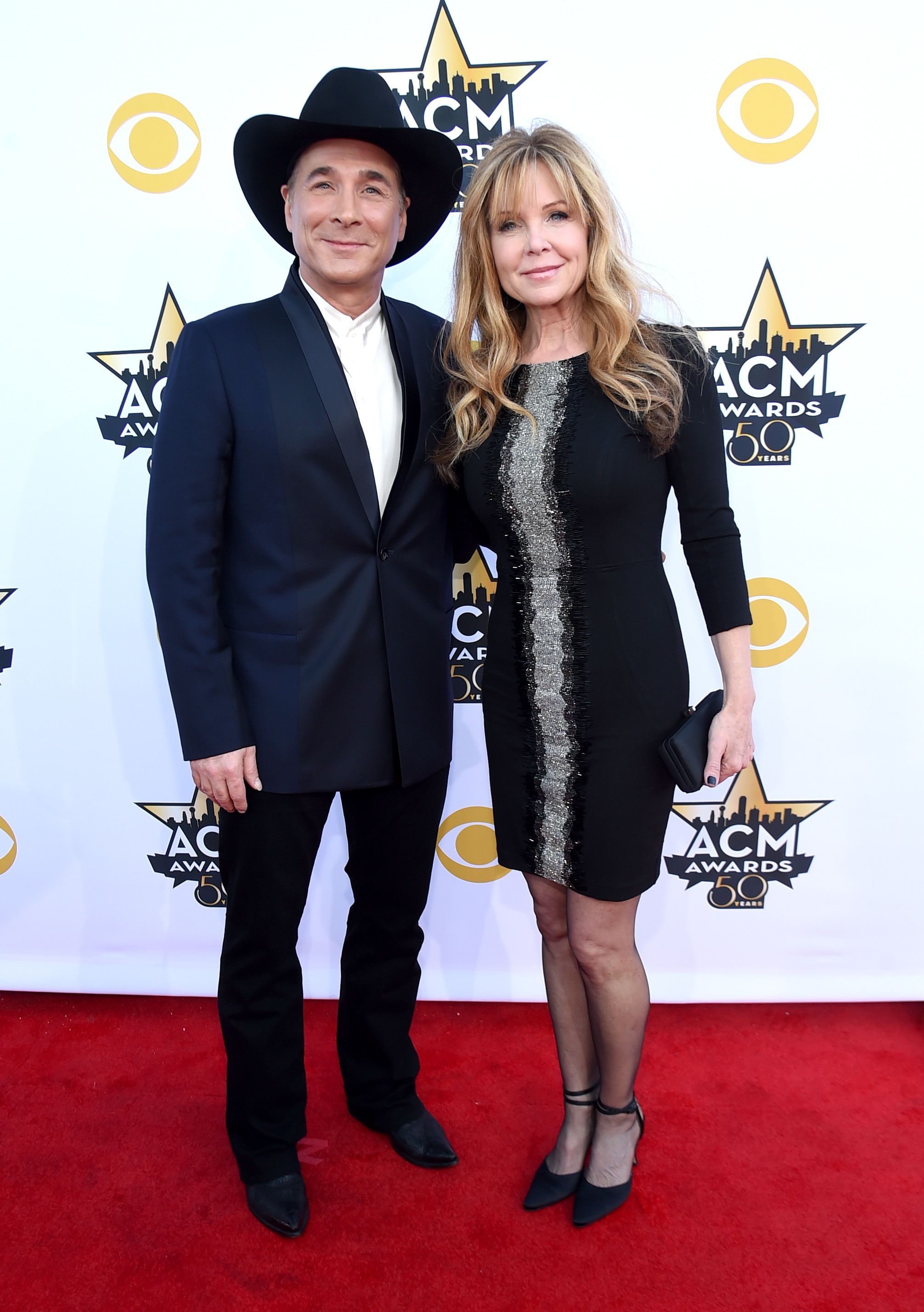 Clint Black and Lisa Hartman Black at the 50th Academy of Country Music Awards on April 19, 2015, in Arlington, Texas | Photo: Rick Diamond/ACM2015/Getty Images