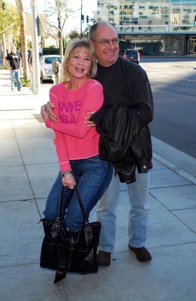 Dee Wallace and husband Skip Belyea arrive at the Super Bowl Bash in Beverly Hills, California. | Photo: Getty Images.