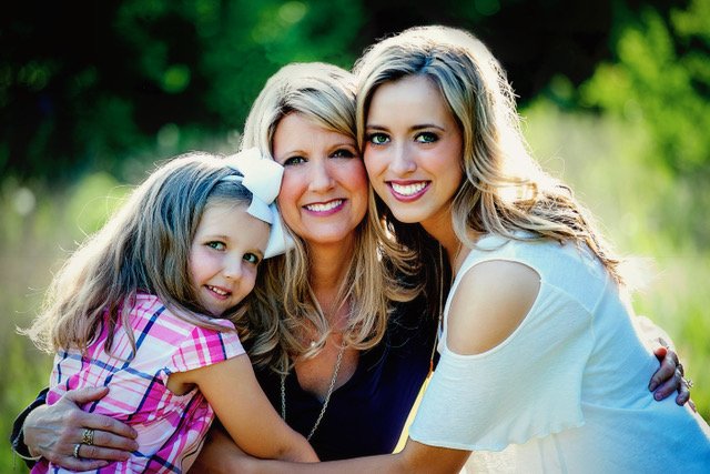 Jennifer Cordts with her two daughters | Photo: Courtesy of Jennifer Cordts