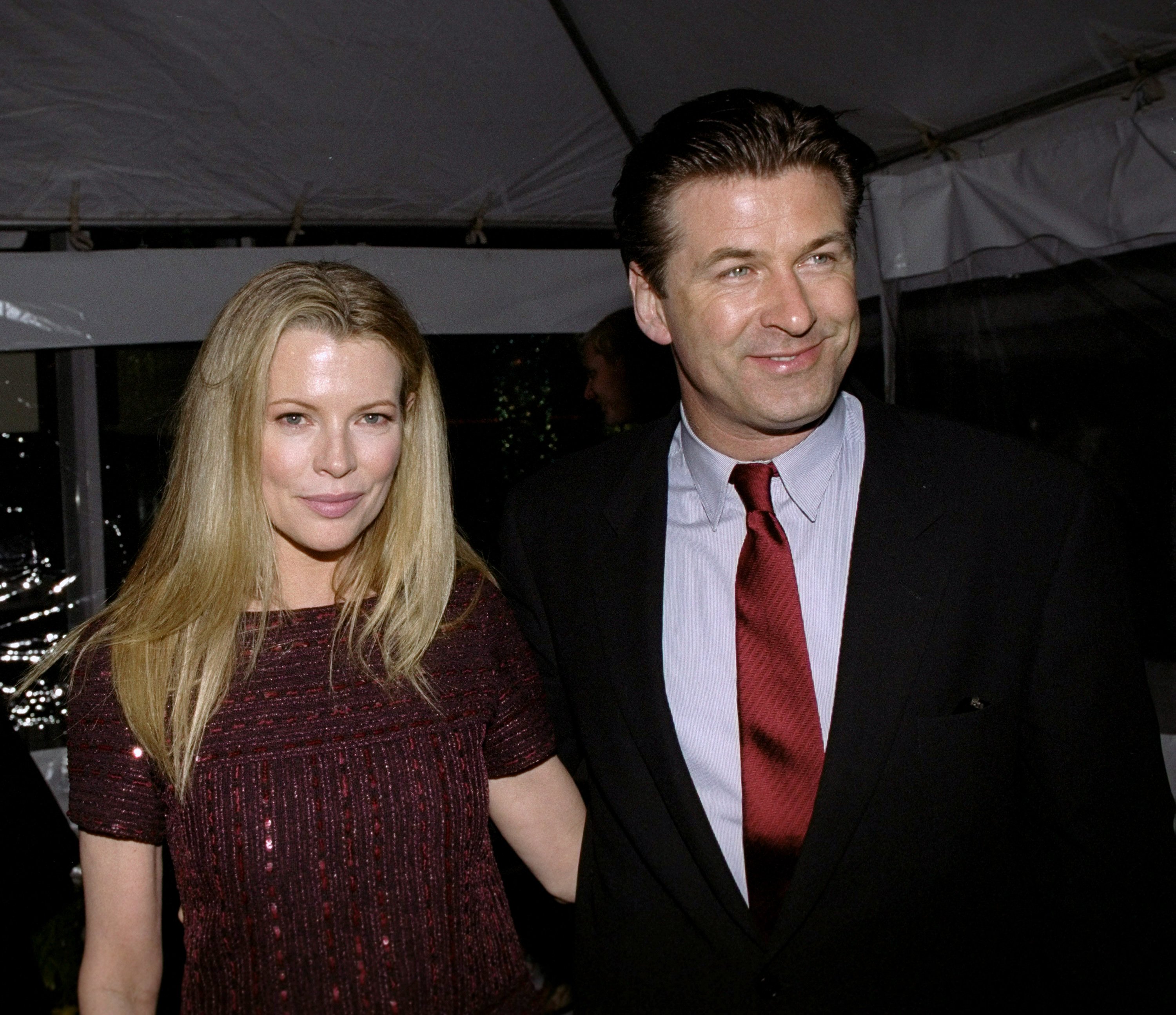 Alec Baldwin and wife Kim Basinger at the Premiere Party for the movie "I Dreamed Of Africa" on April 19, 2000. | Source: Getty Images.