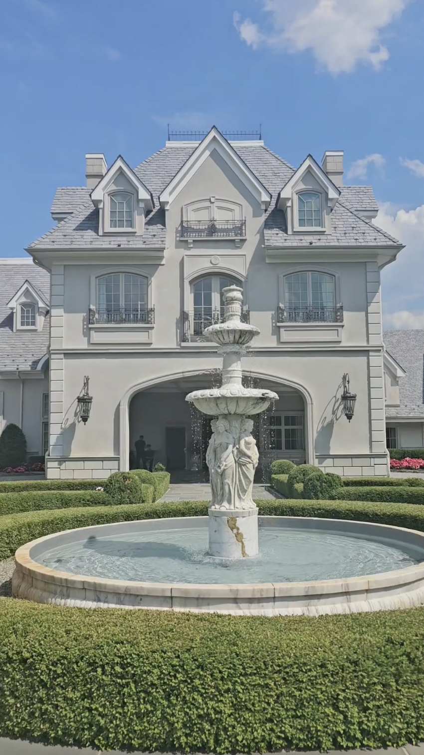 A view of the venue of Victoria Schultz and Jon Runyan Jr.'s wedding, posted on July 9, 2024 | Source: Instagram/Xtraordinaryevents