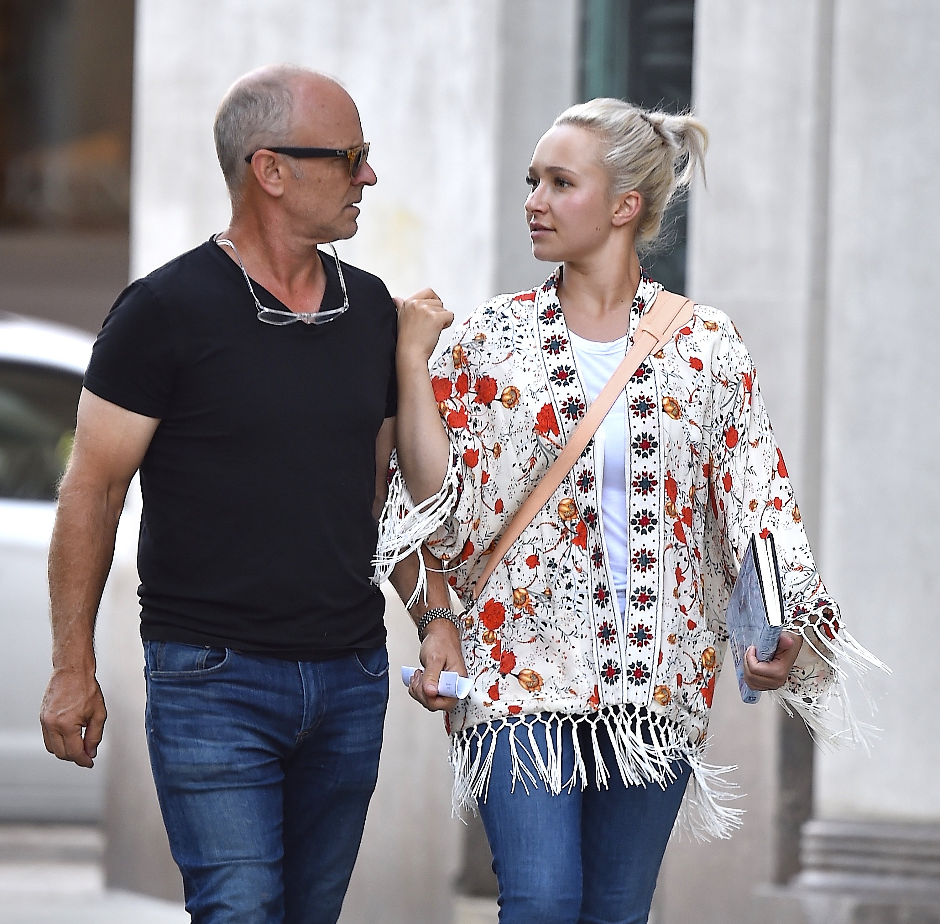 Hayden Panettiere and Skip Panettiere walking in Tribeca, New York City, on August 3, 2016. | Source: Getty Images 