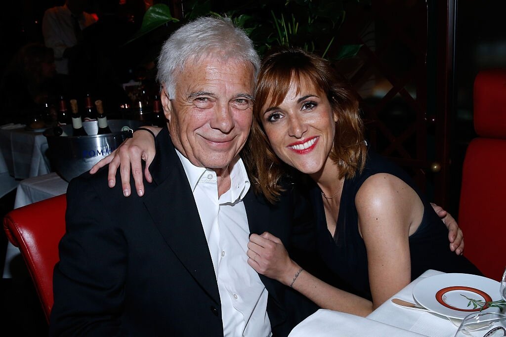 PARIS, FRANCE - 27 AVRIL : L'humoriste Guy Bedos et sa fille Victoria assistent au Dîner après la 27ème Nuit des Molières 2015. Tenu à la Closerie des Lilas le 27 avril 2015 à Paris, France. | Photo : Getty Images