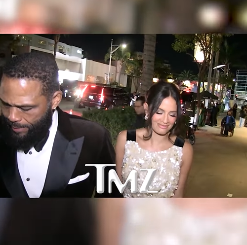 The moment Rocsi Diaz backs up in disgust, from a video post dated January 12, 2026. | Source: Instagram/tmz_tv