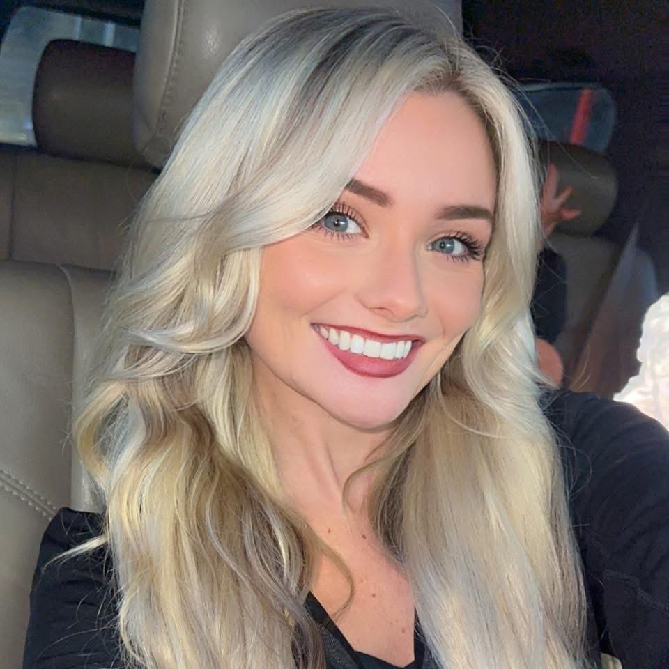 Savannah Caldwell smiles for the camera | Source: GoFundMe/savannahs-cancer-battle