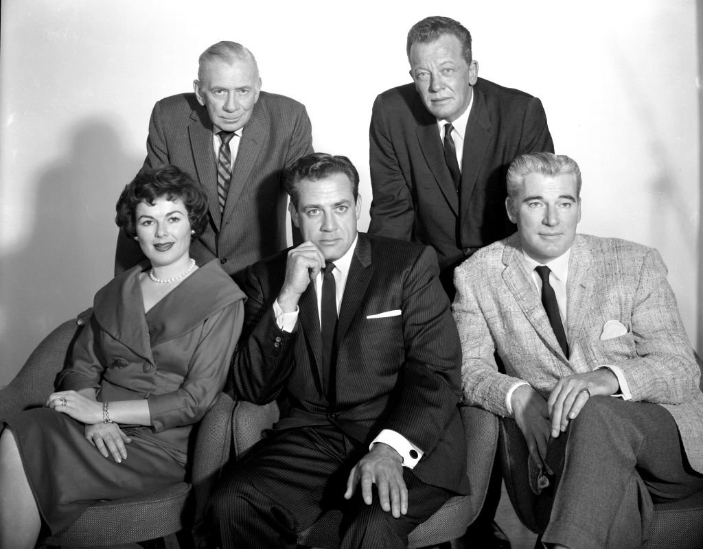  Perry Mason, a CBS television legal drama. Back row, left to right: Ray Collins (as Police Lt. Arthur Tragg) and William Talman (as Hamilton Burger). Seated, left to right, Barbara Hale (as Della Street); Raymond Burr (as Perry Mason); and William Hopper (as Paul Drake). Los Angeles, CA. January 19, 1960. | Photo: Getty Images